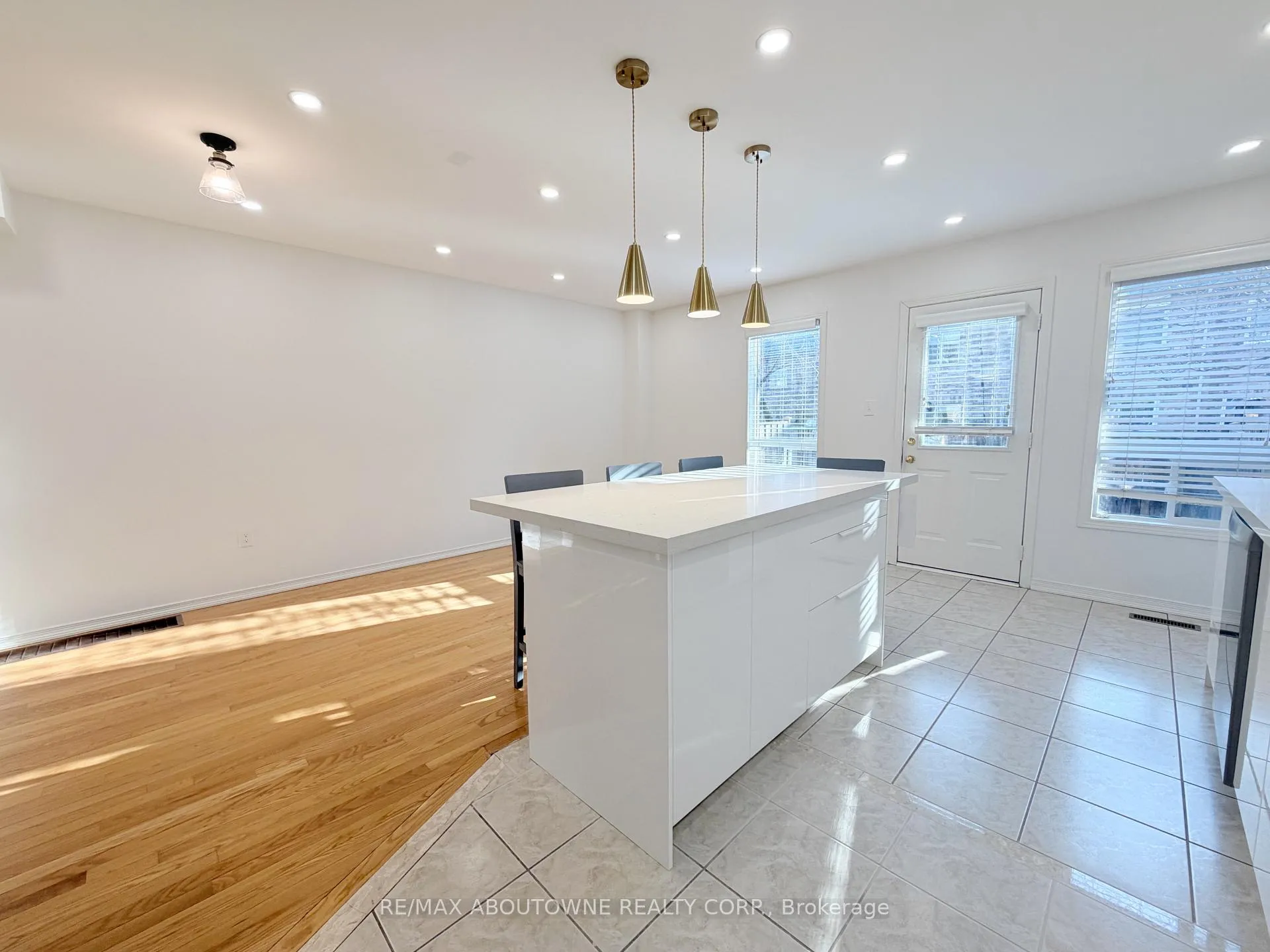 Photo 6 of 1838 Imperial Way, Burlington, Uptown — HOMEH