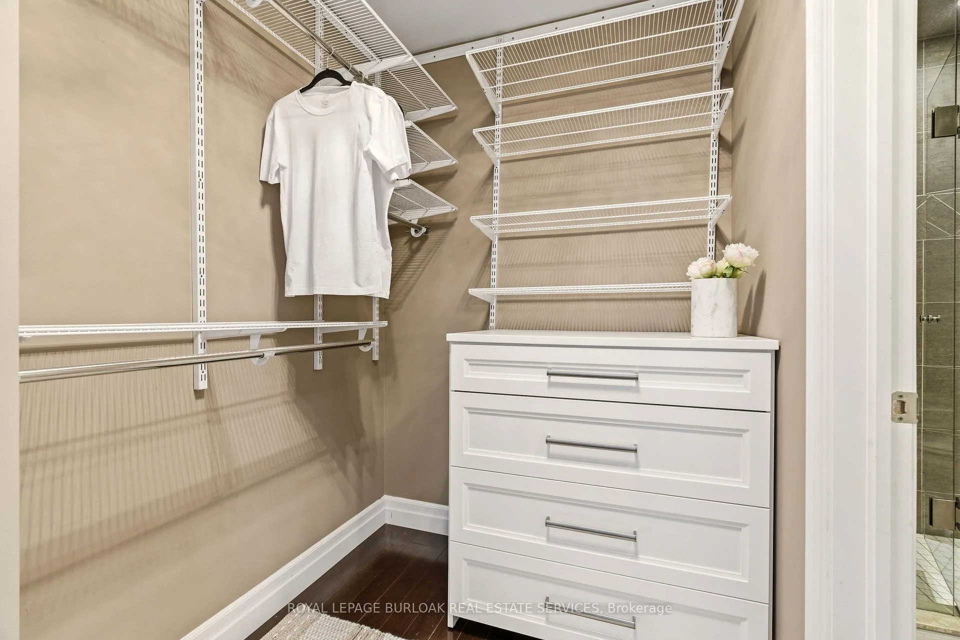 Photo 21 of Unit 804, 360 Pearl Street, Burlington, Brant — HOMEH