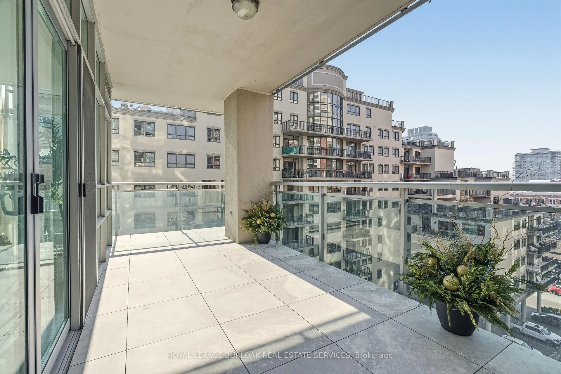 Photo 24 of Unit 804, 360 Pearl Street, Burlington, Brant — HOMEH