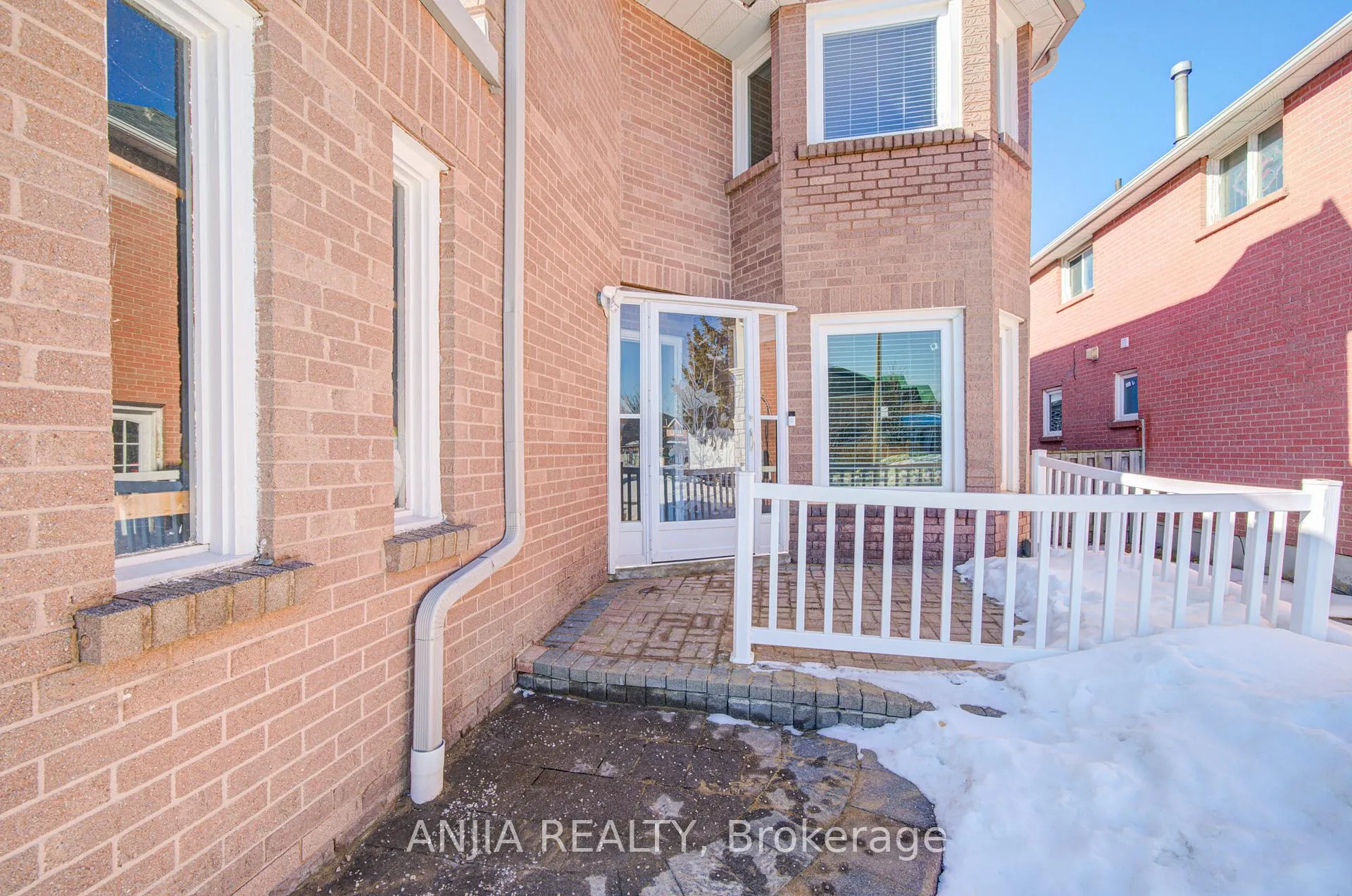 Photo 2 of 62 Walford Road, Markham, Middlefield — HOMEH