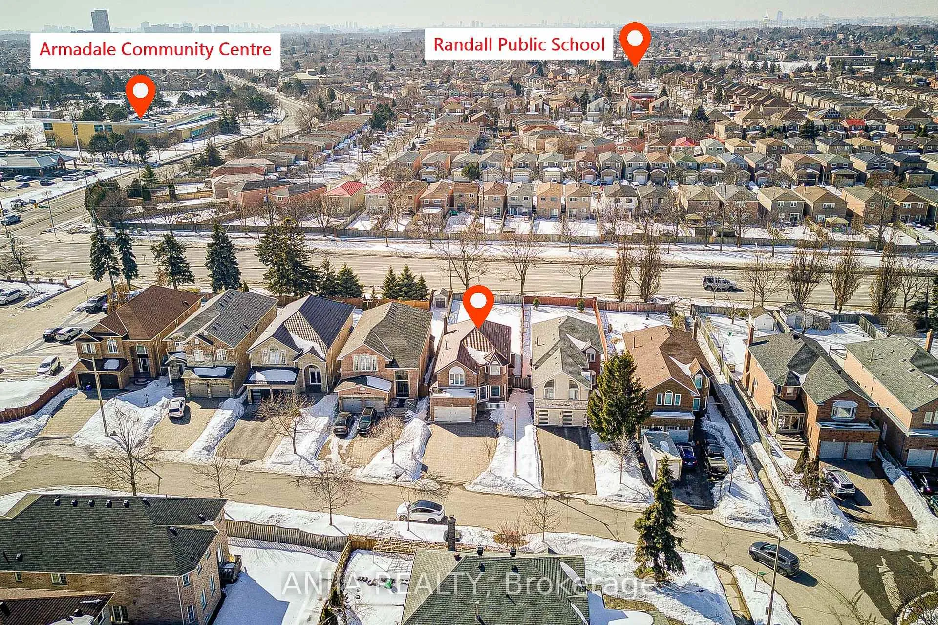 Photo 3 of 62 Walford Road, Markham, Middlefield — HOMEH