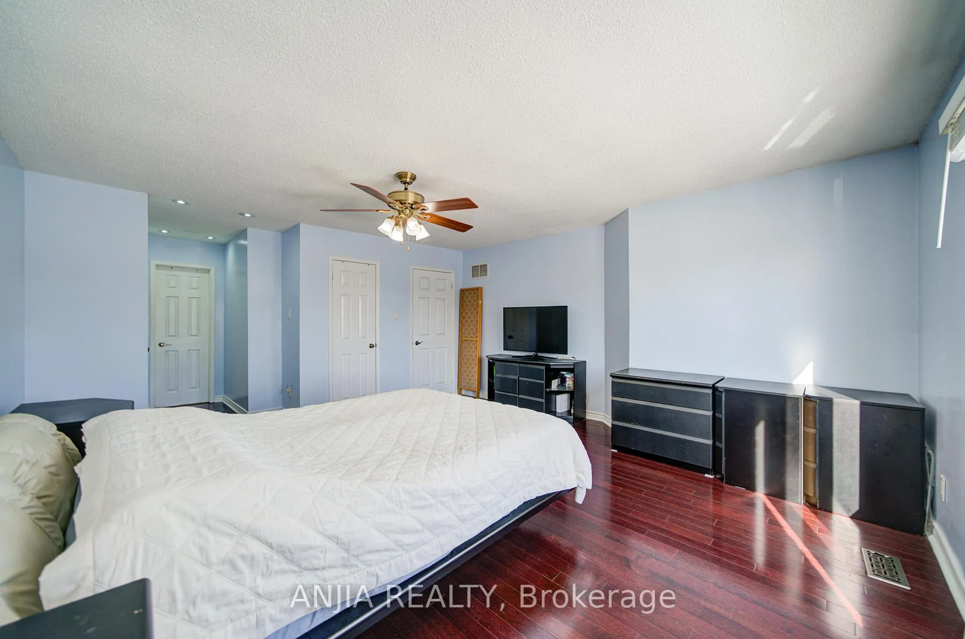 Photo 26 of 62 Walford Road, Markham, Middlefield — HOMEH