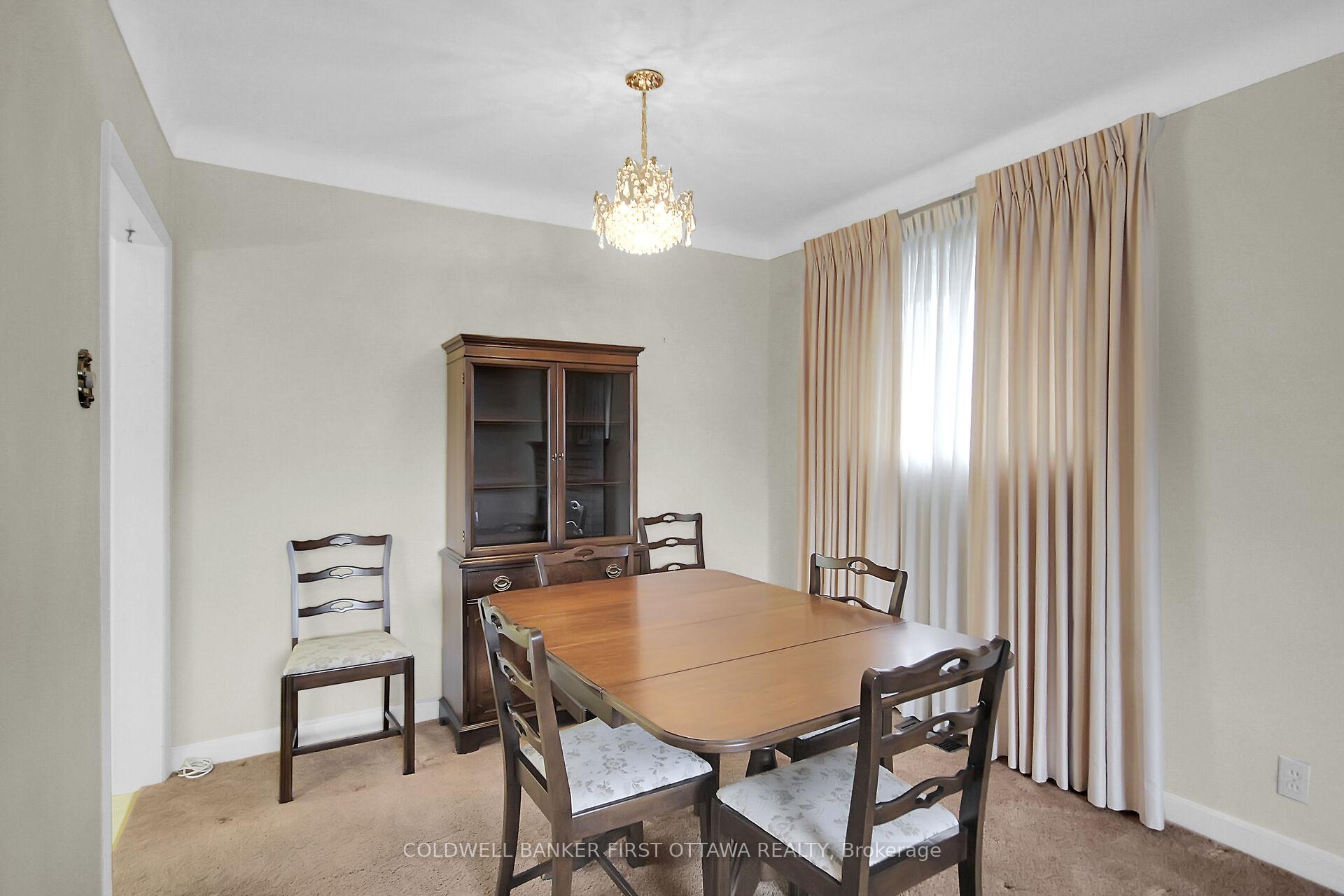 Photo 8 of 27 Indian Road, Ottawa, Meadowlands/St. Claire Gardens — HOMEH