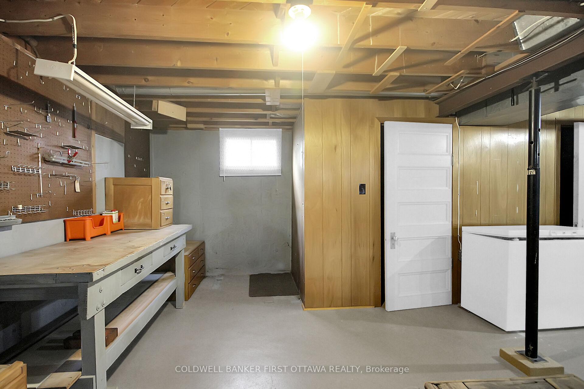 Photo 19 of 27 Indian Road, Ottawa, Meadowlands/St. Claire Gardens — HOMEH
