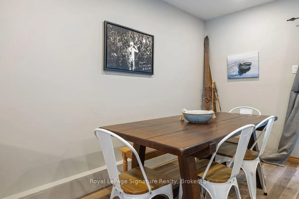 Photo 10 of 124 Escarpment Crescent, Collingwood — HOMEH