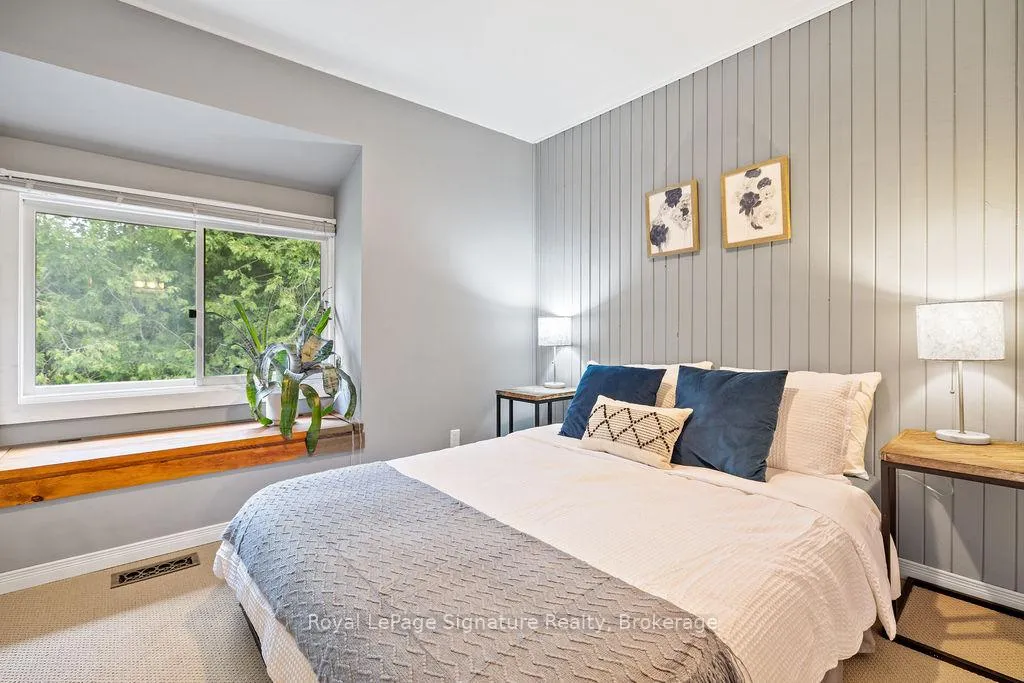 Photo 23 of 124 Escarpment Crescent, Collingwood — HOMEH