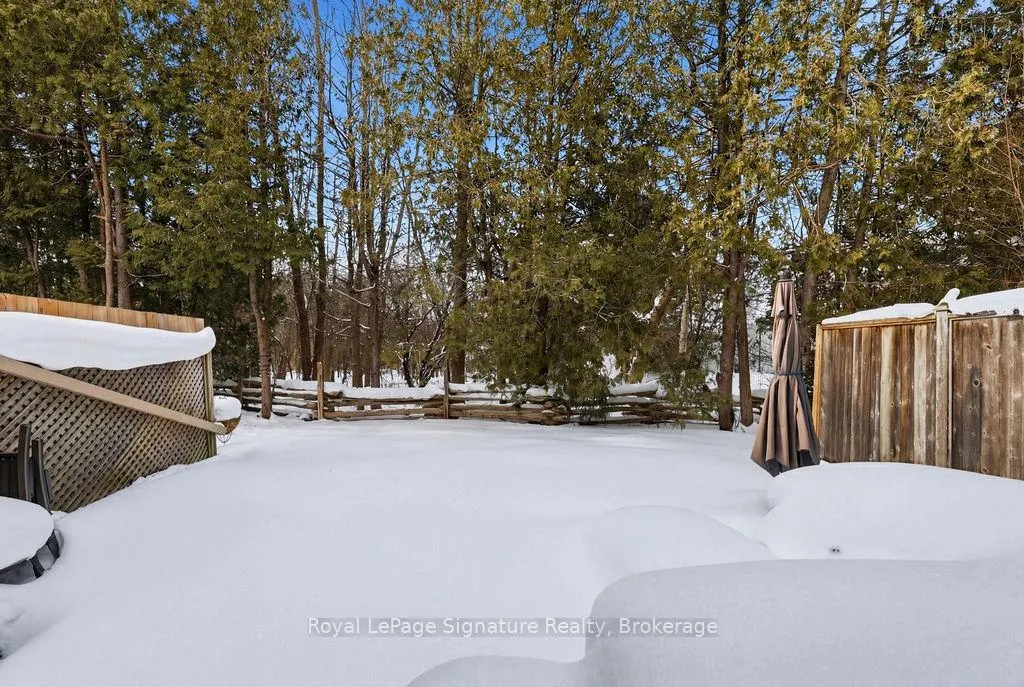 Photo 28 of 124 Escarpment Crescent, Collingwood — HOMEH