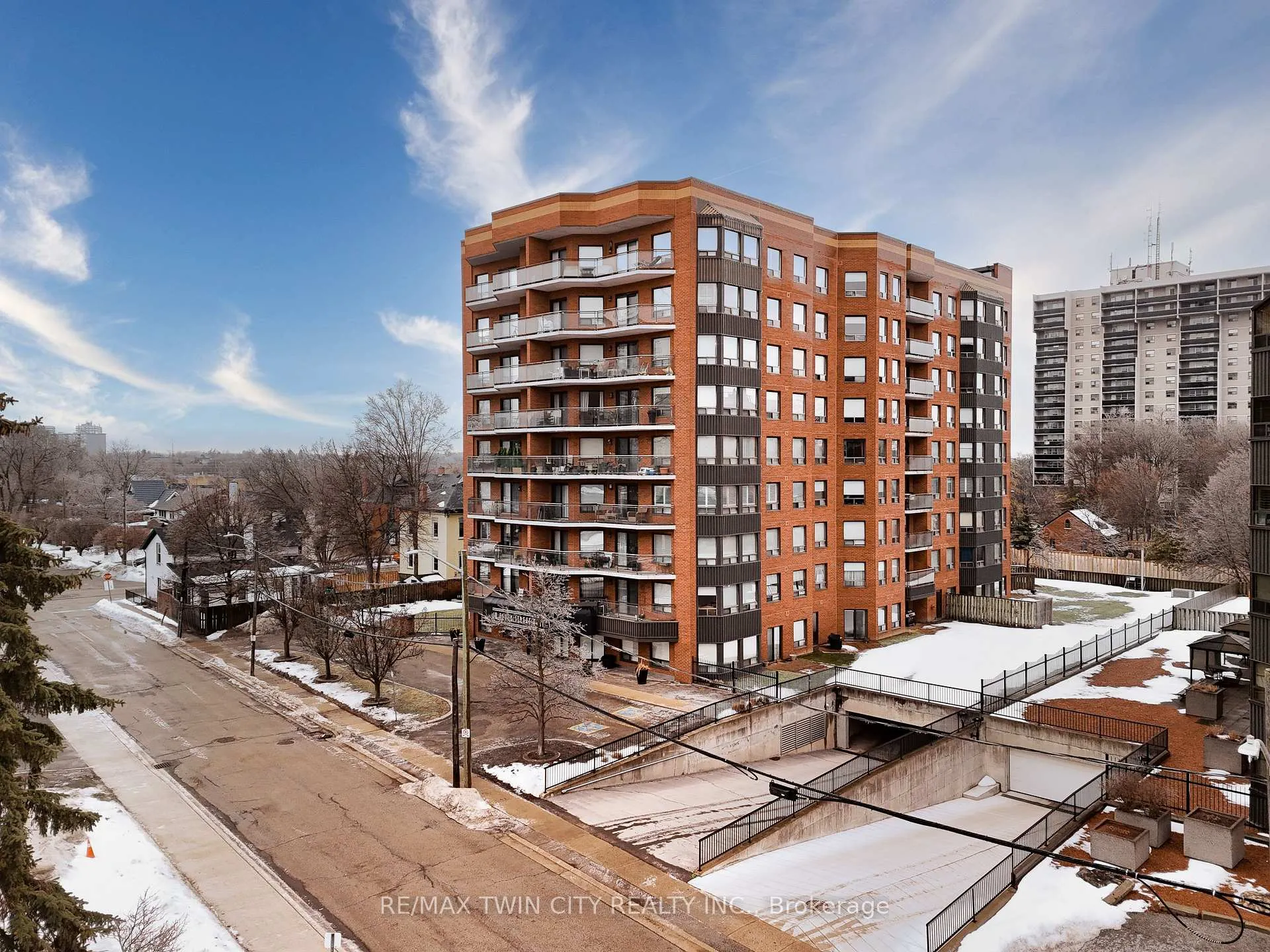 Photo 2 of Unit 107, 10 Ellen Street E, Kitchener — HOMEH