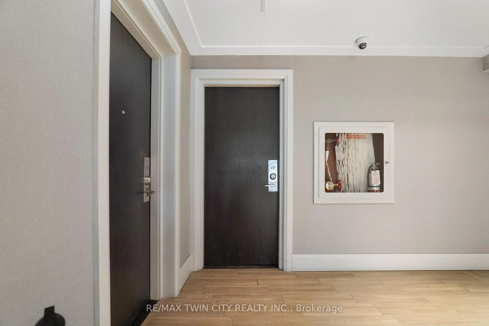 Photo 5 of Unit 107, 10 Ellen Street E, Kitchener — HOMEH