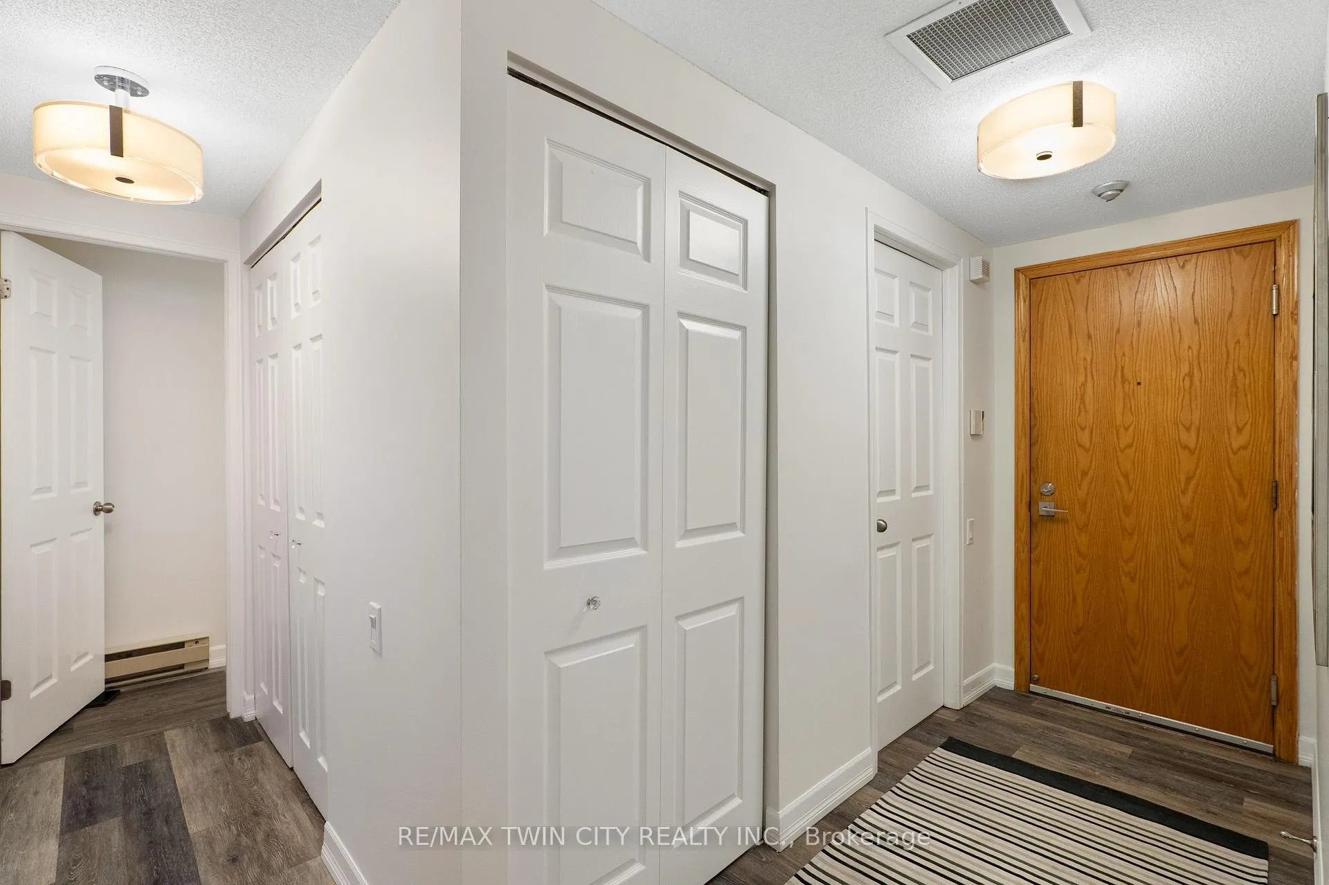 Photo 6 of Unit 107, 10 Ellen Street E, Kitchener — HOMEH