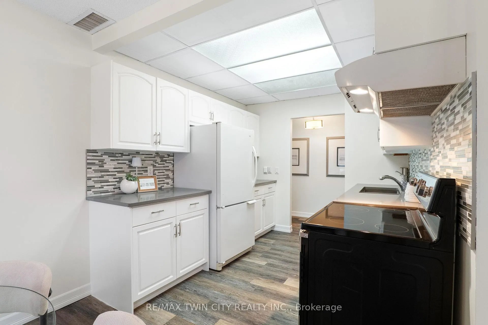Photo 18 of Unit 107, 10 Ellen Street E, Kitchener — HOMEH