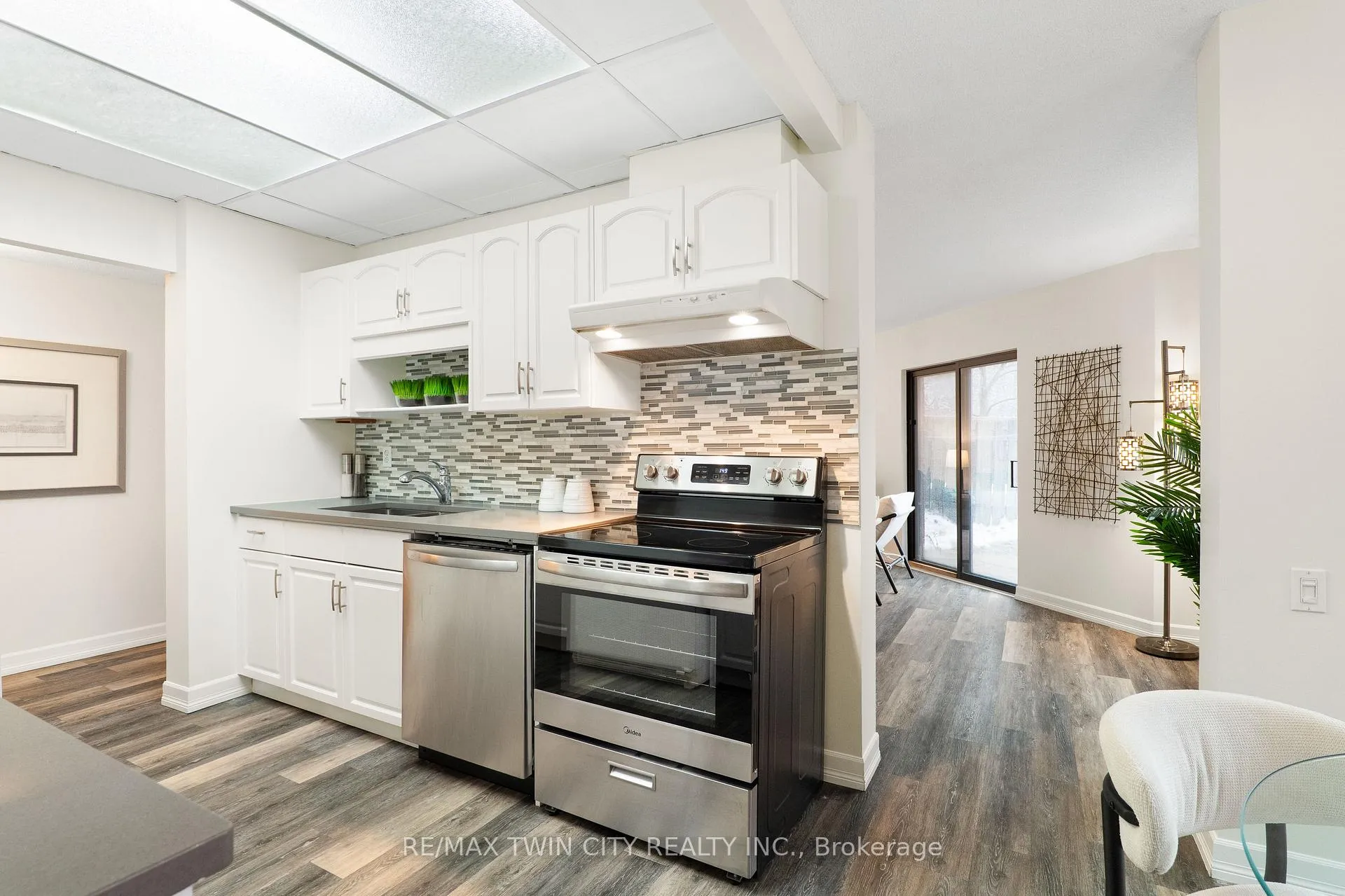 Photo 19 of Unit 107, 10 Ellen Street E, Kitchener — HOMEH