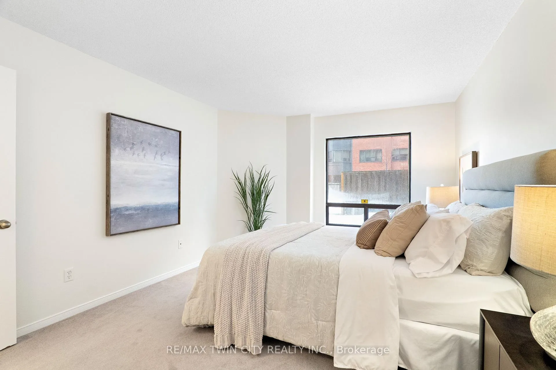 Photo 26 of Unit 107, 10 Ellen Street E, Kitchener — HOMEH