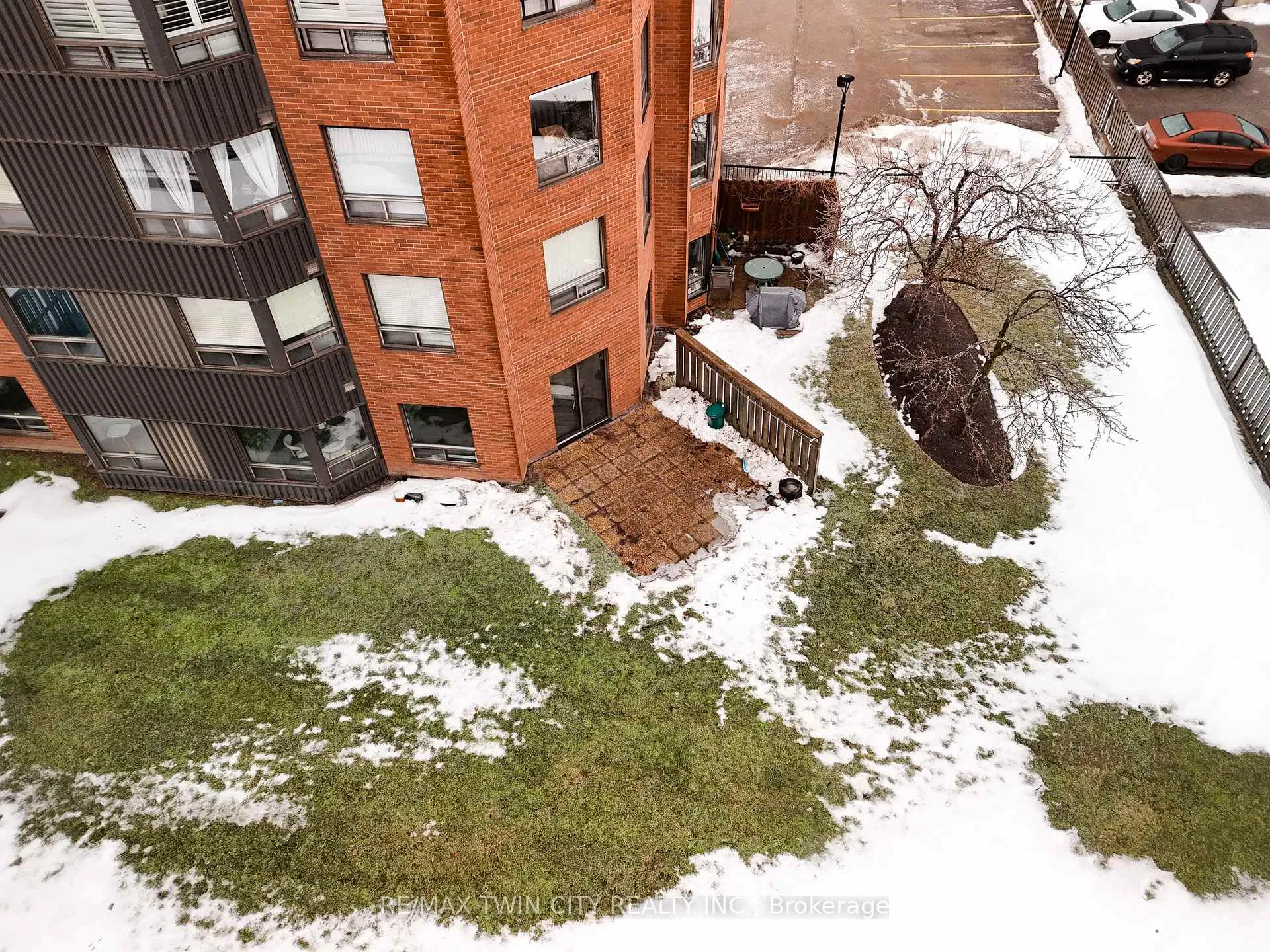 Photo 46 of Unit 107, 10 Ellen Street E, Kitchener — HOMEH