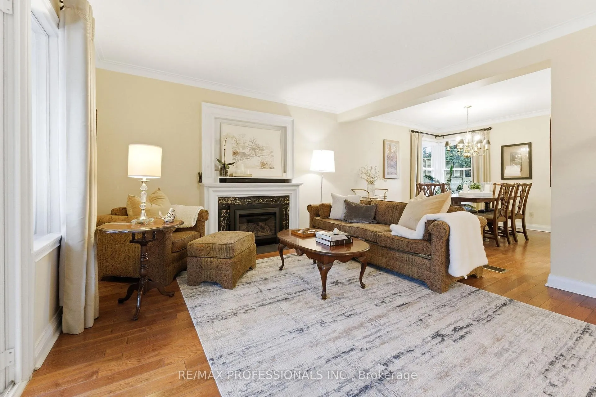 Photo 9 of 21 Ivy Lea Crescent, Etobicoke, Stonegate-Queensway — HOMEH
