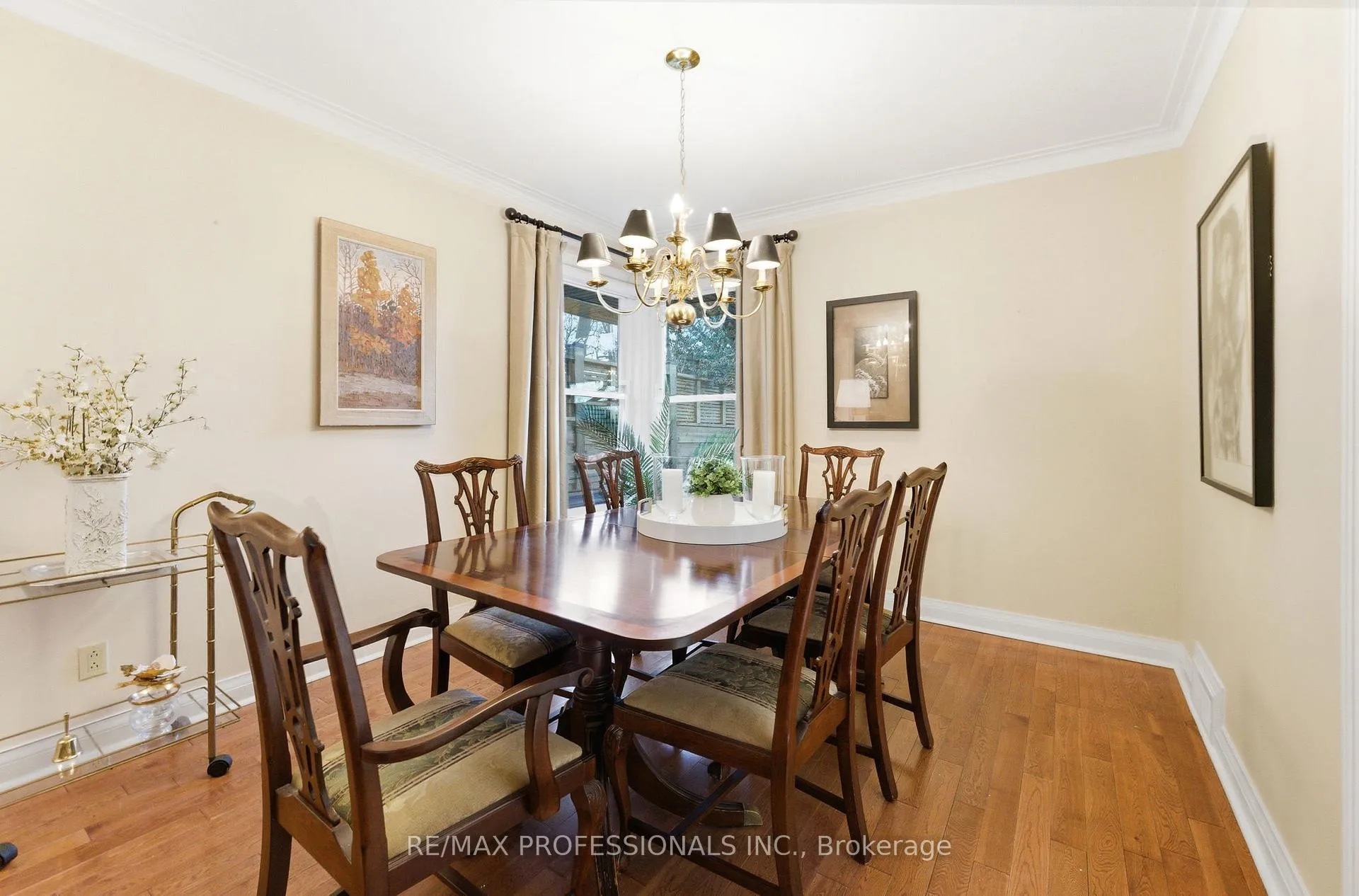 Photo 11 of 21 Ivy Lea Crescent, Etobicoke, Stonegate-Queensway — HOMEH