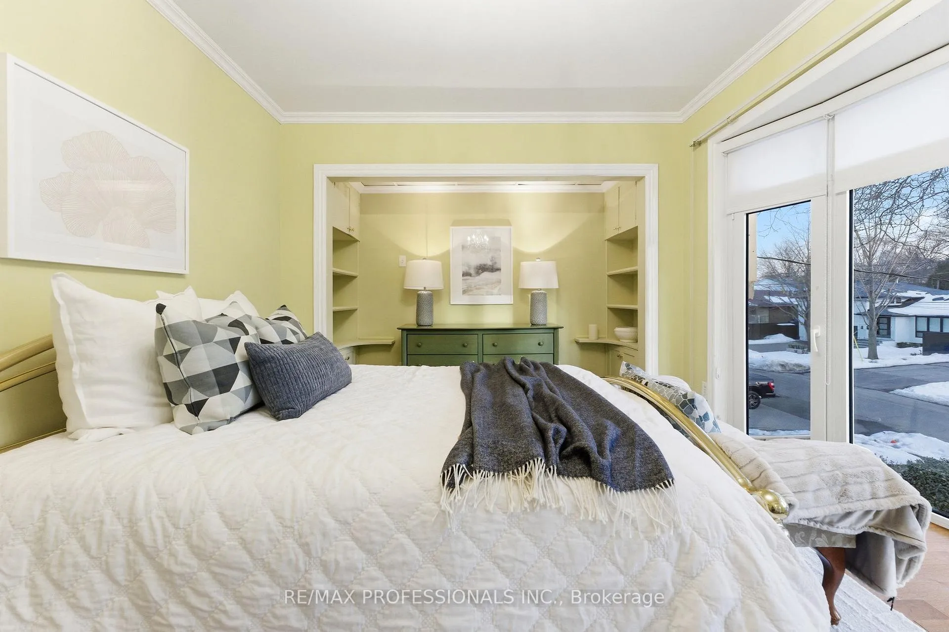 Photo 29 of 21 Ivy Lea Crescent, Etobicoke, Stonegate-Queensway — HOMEH