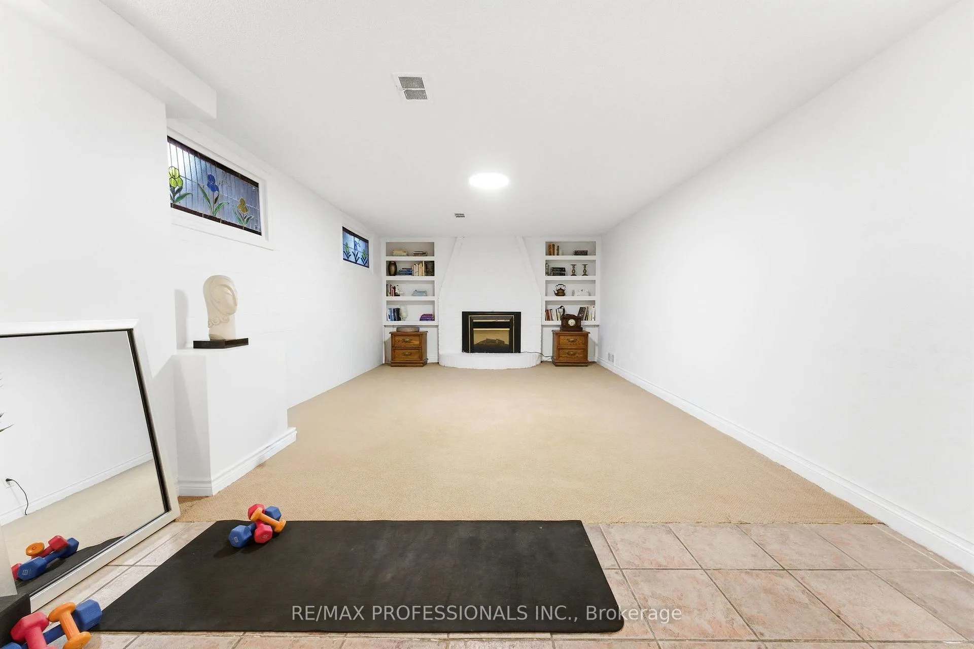 Photo 37 of 21 Ivy Lea Crescent, Etobicoke, Stonegate-Queensway — HOMEH