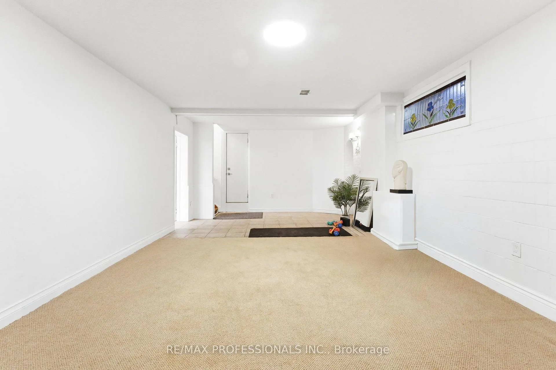 Photo 38 of 21 Ivy Lea Crescent, Etobicoke, Stonegate-Queensway — HOMEH