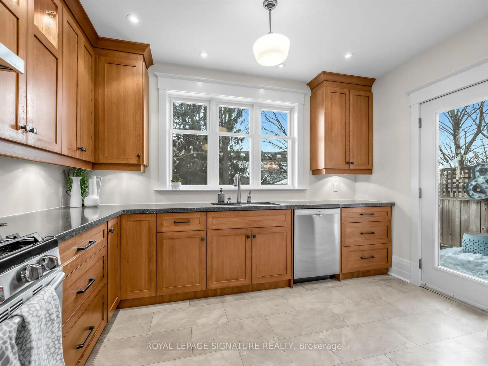 Photo 10 of 34 Alberta Avenue, Toronto, Wychwood — HOMEH