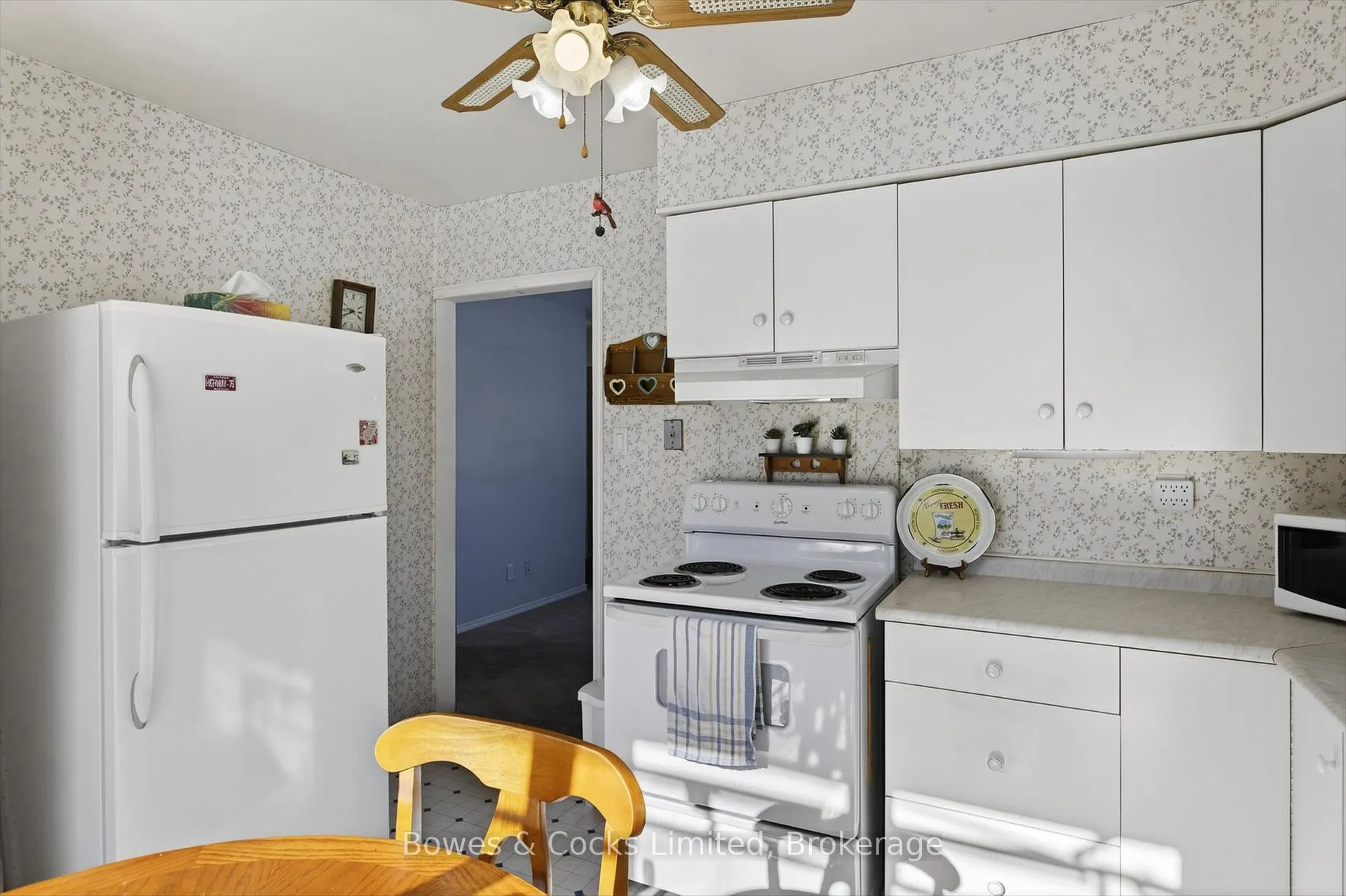 Photo 11 of 628 Corrigan Crescent, Peterborough, Ashburnham Ward 4 — HOMEH