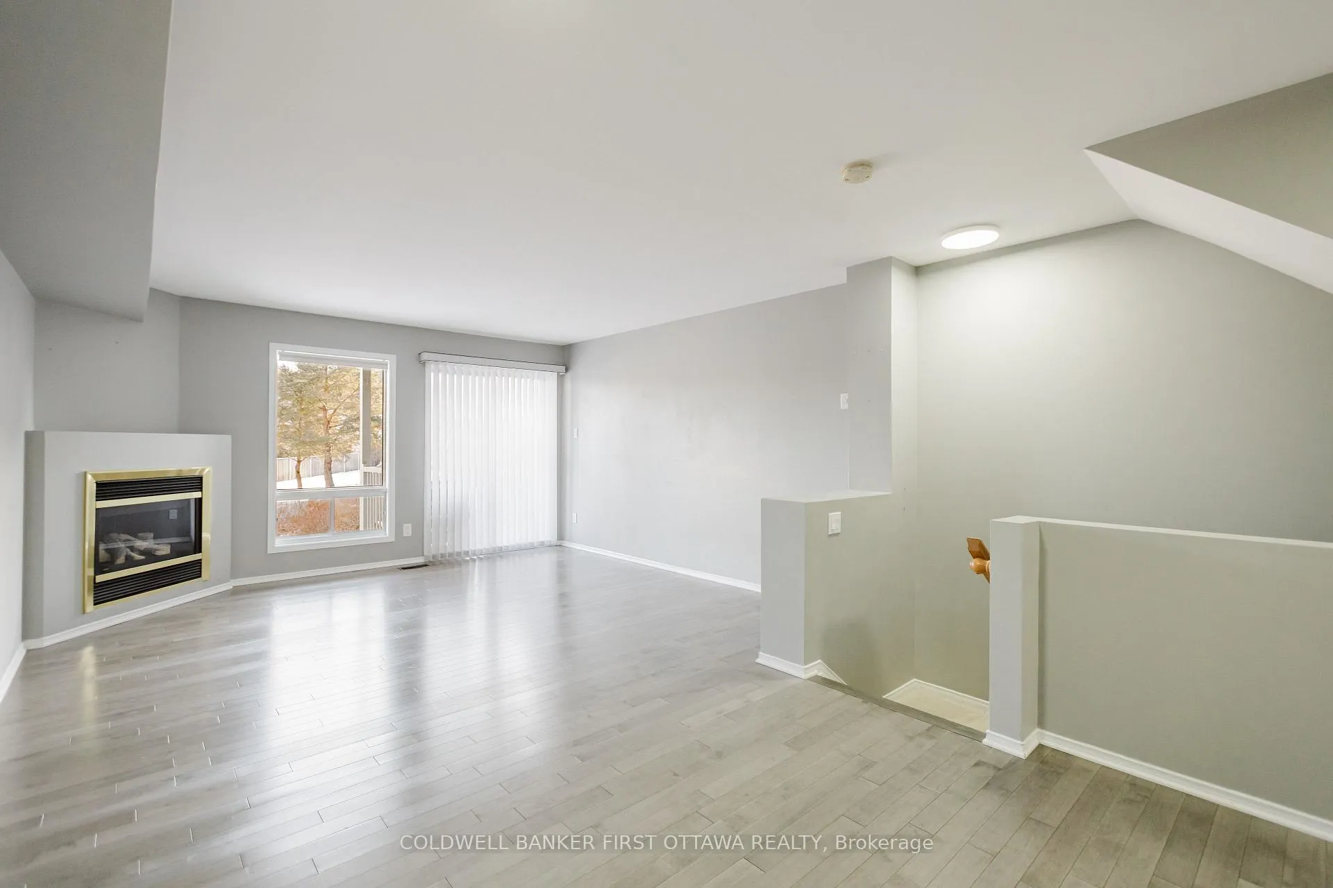 Photo 8 of 292 Cresthaven Drive, Ottawa, Barrhaven East — HOMEH