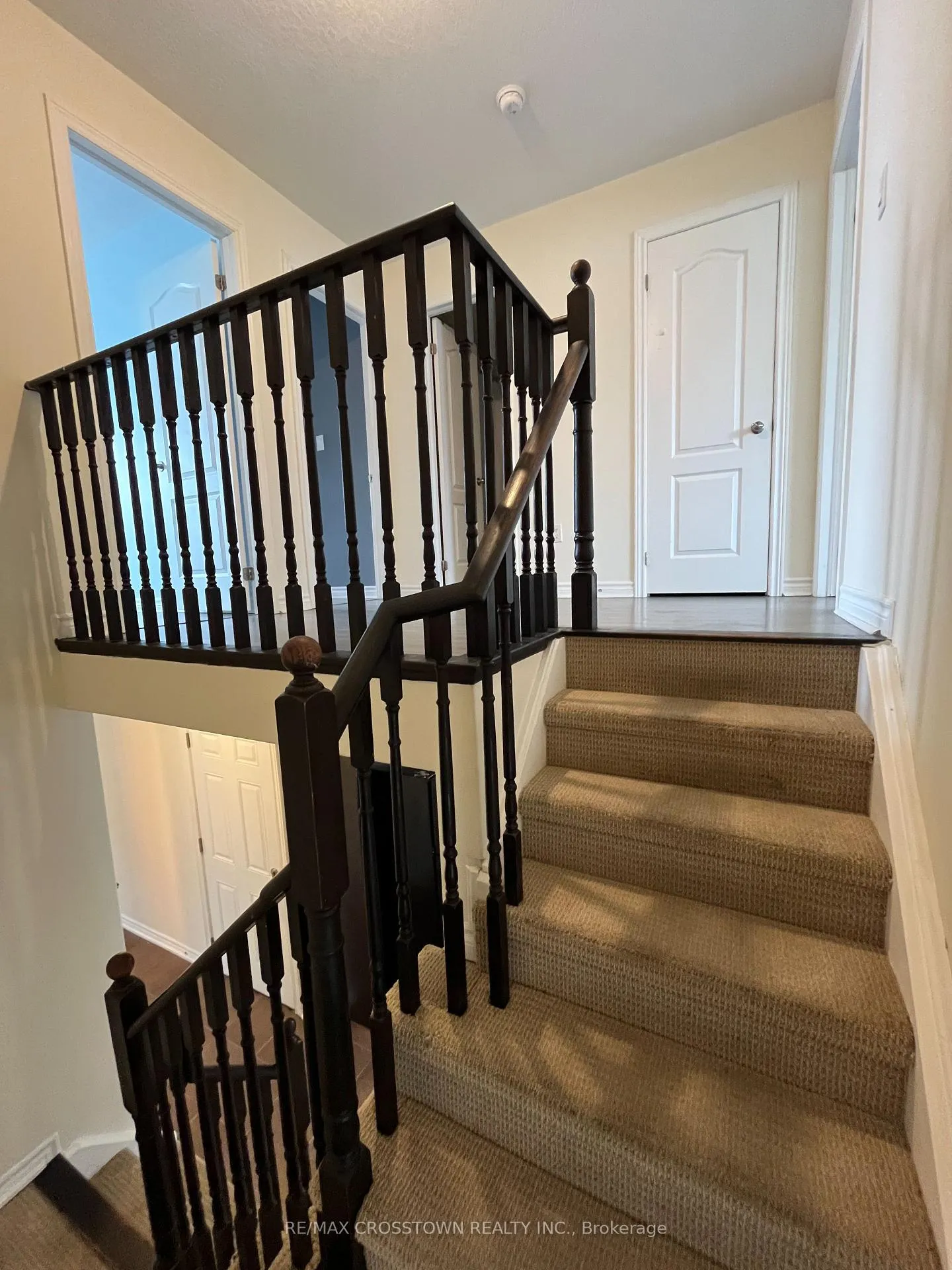 Photo 10 of Unit 21, 90 Sovereign's Gate, Barrie, Innis-Shore — HOMEH