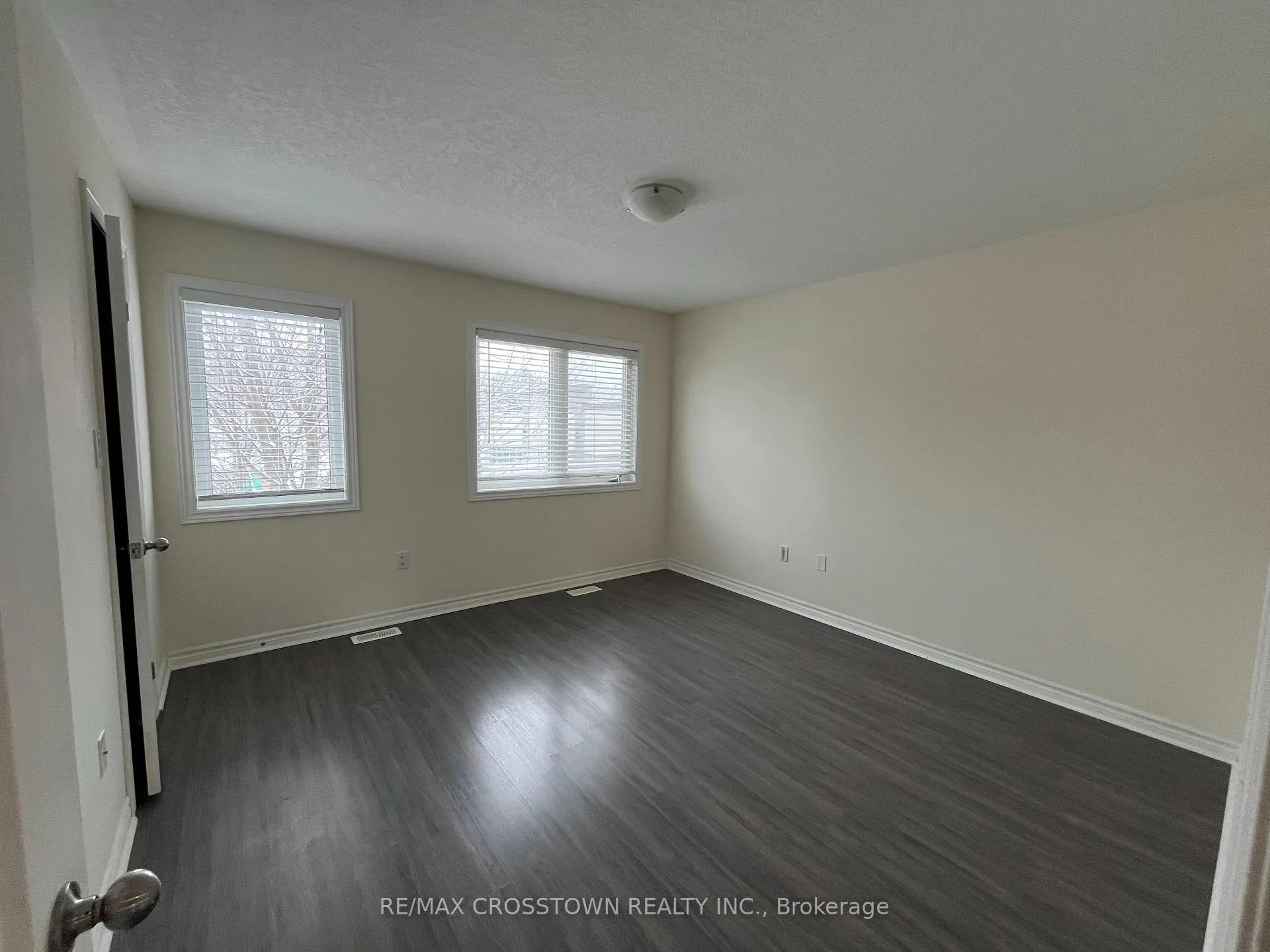 Photo 21 of Unit 21, 90 Sovereign's Gate, Barrie, Innis-Shore — HOMEH