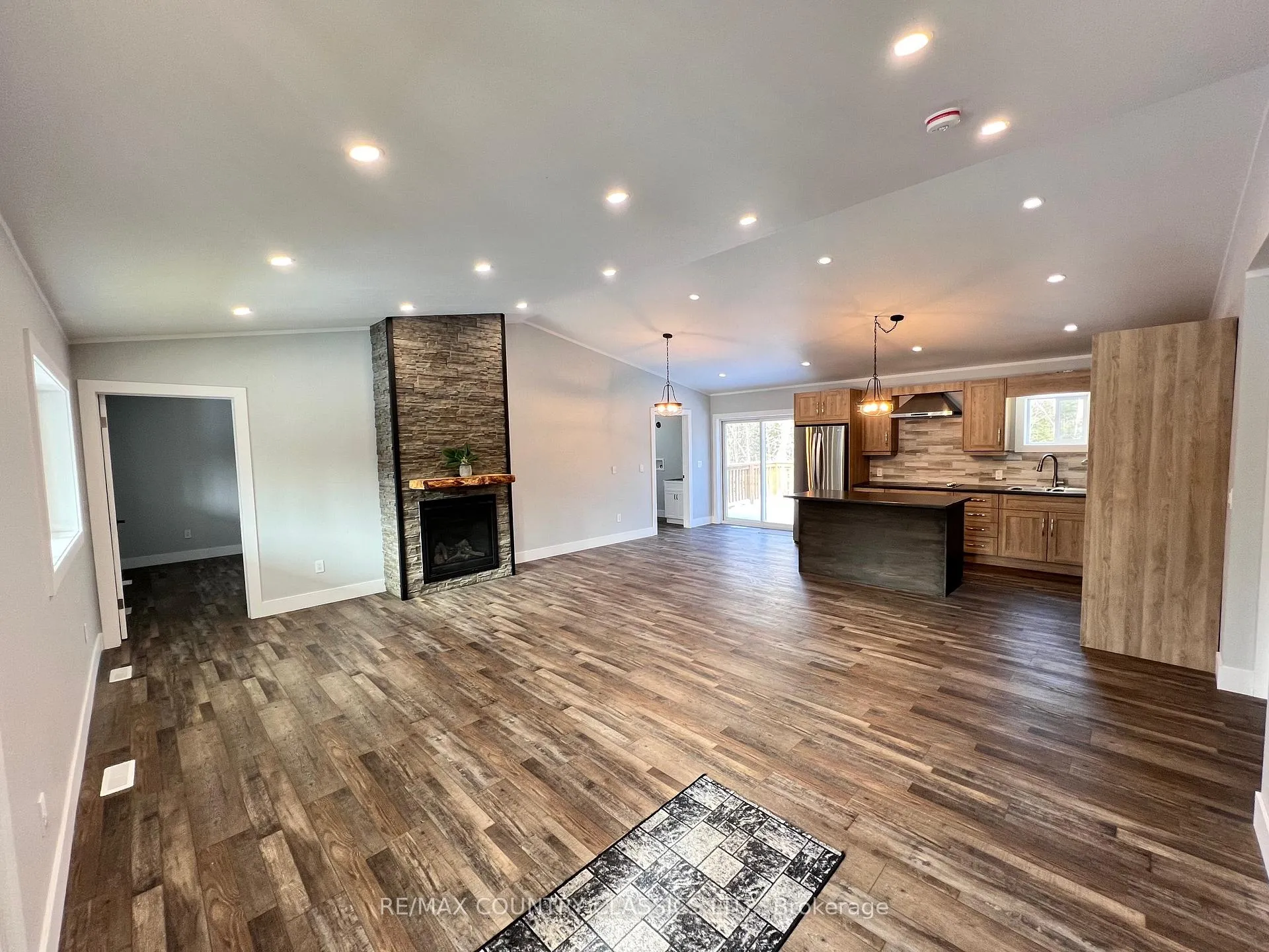 Photo 5 of 25350A Highway 62 S, Bancroft, Dungannon Ward — HOMEH