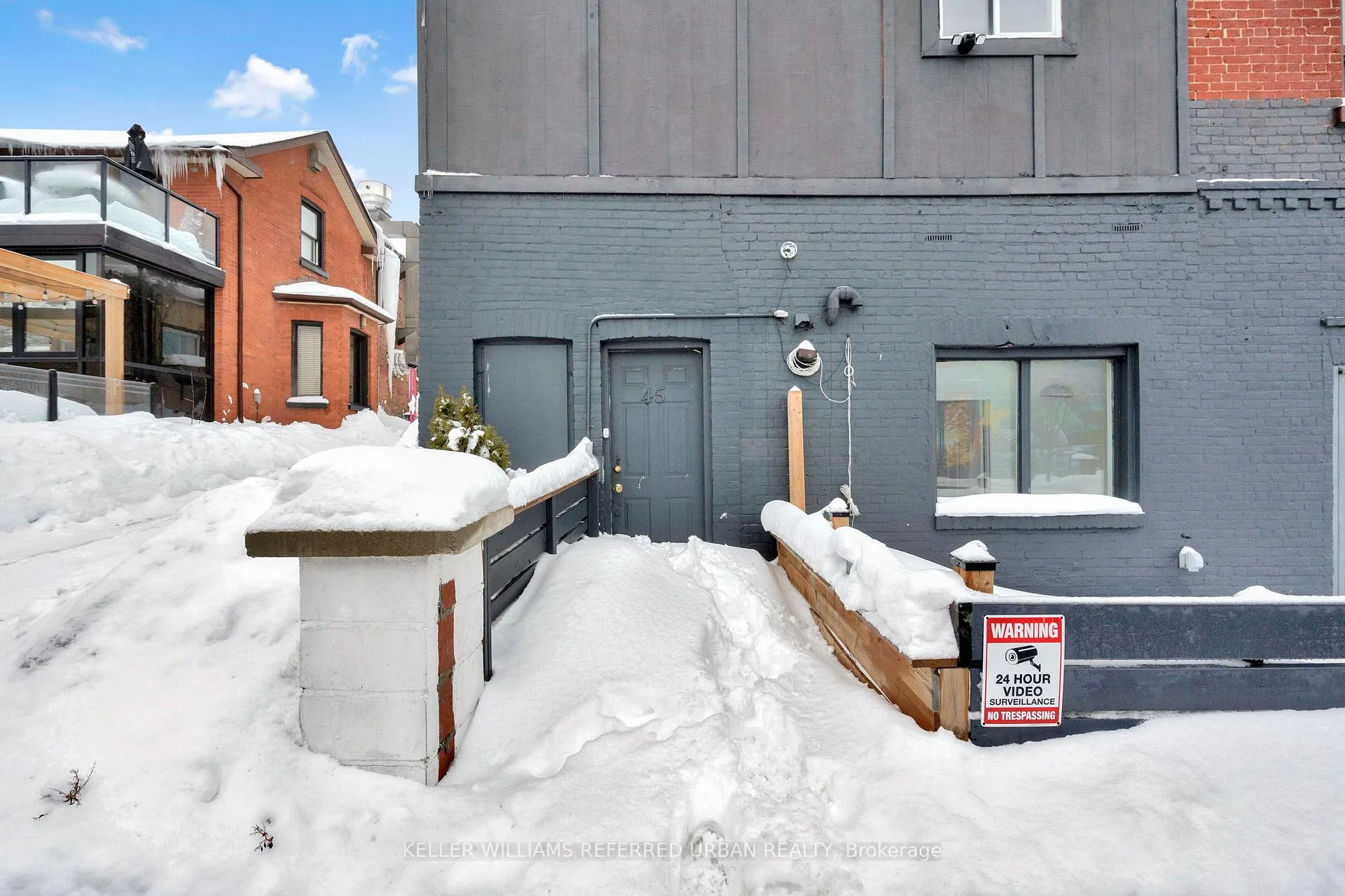 Photo 2 of 66 Dunlop Street W, Barrie, City Centre — HOMEH