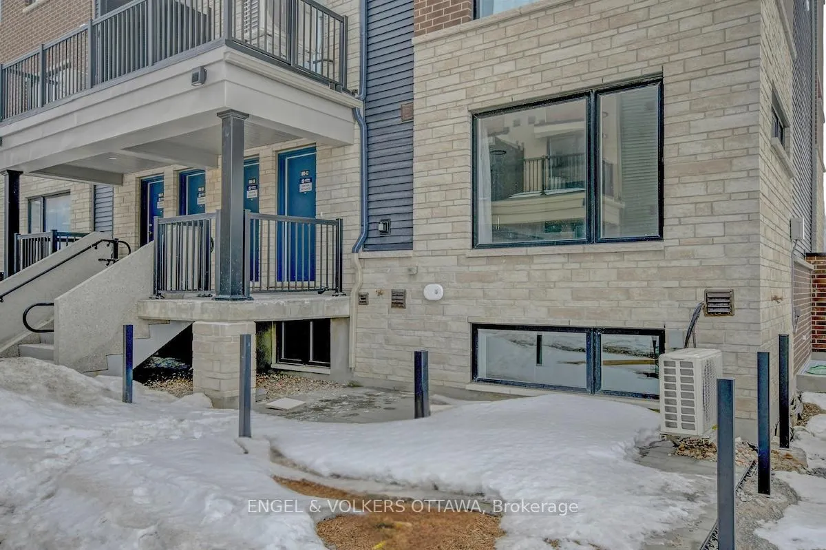 Photo 2 of Unit 12, 801 Glenroy Gilbert Drive, Ottawa, Barrhaven - Strandherd — HOMEH