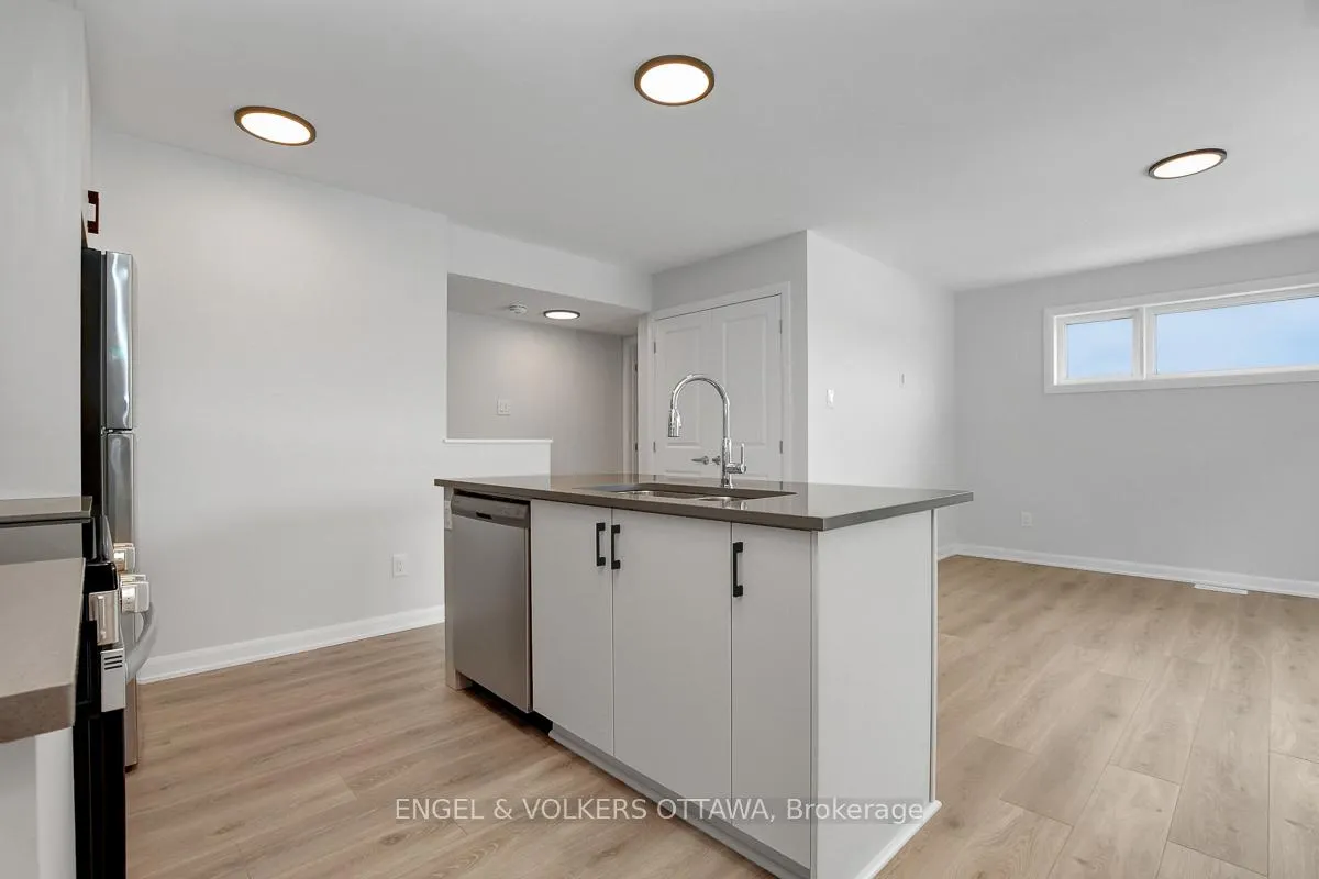 Photo 8 of Unit 12, 801 Glenroy Gilbert Drive, Ottawa, Barrhaven - Strandherd — HOMEH