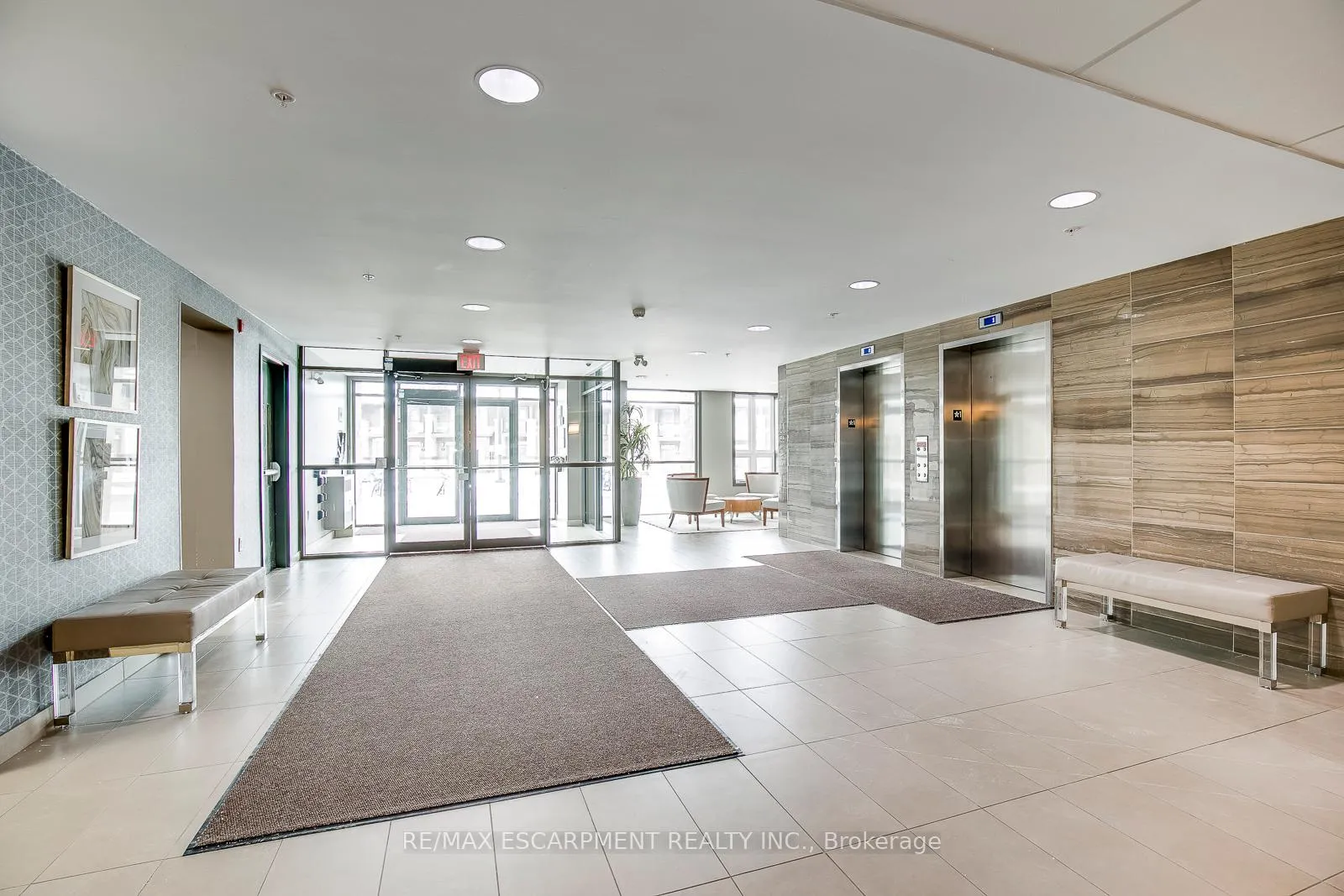 Photo 5 of Unit 114, 5010 Corporate Drive, Burlington, Uptown — HOMEH