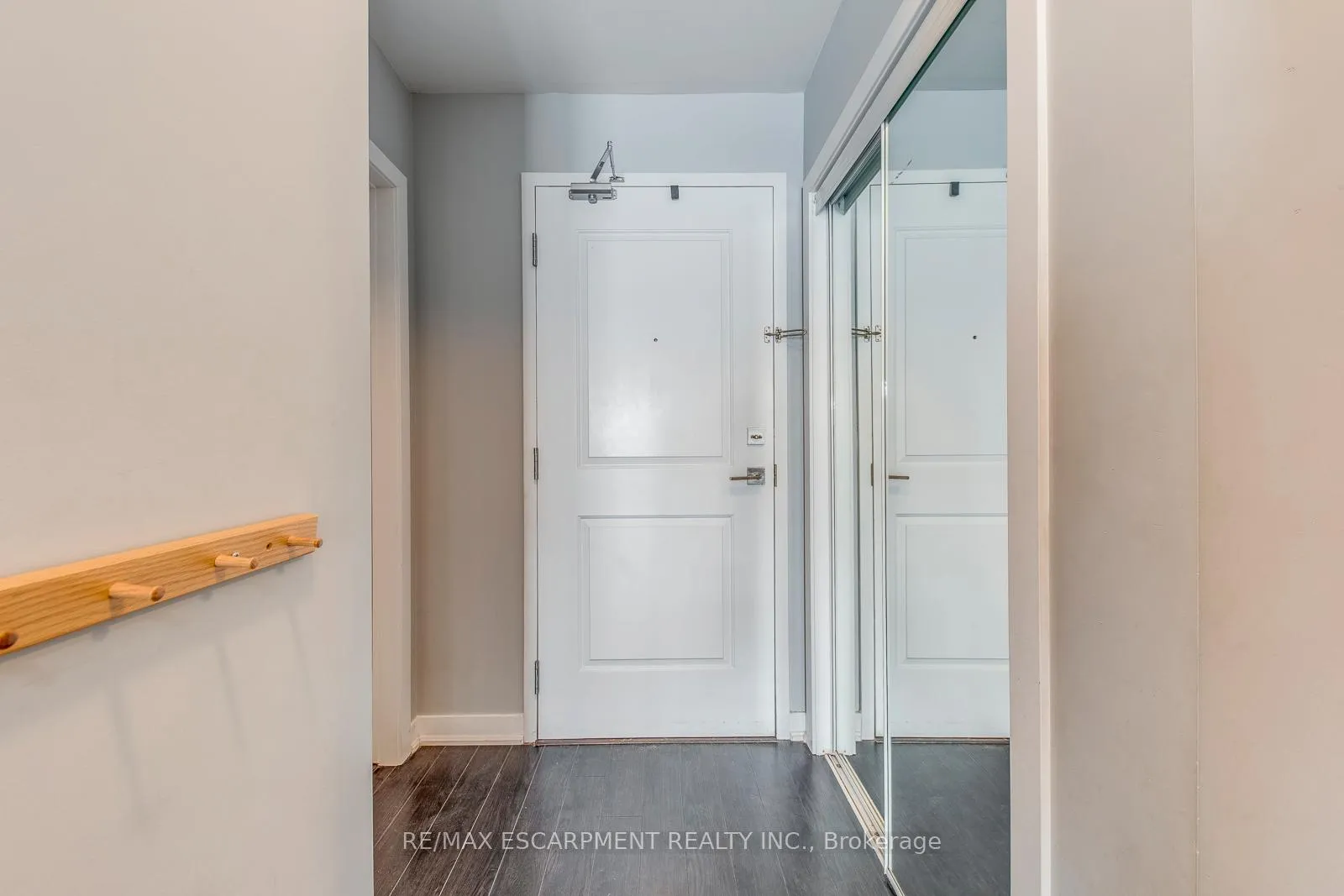 Photo 8 of Unit 114, 5010 Corporate Drive, Burlington, Uptown — HOMEH