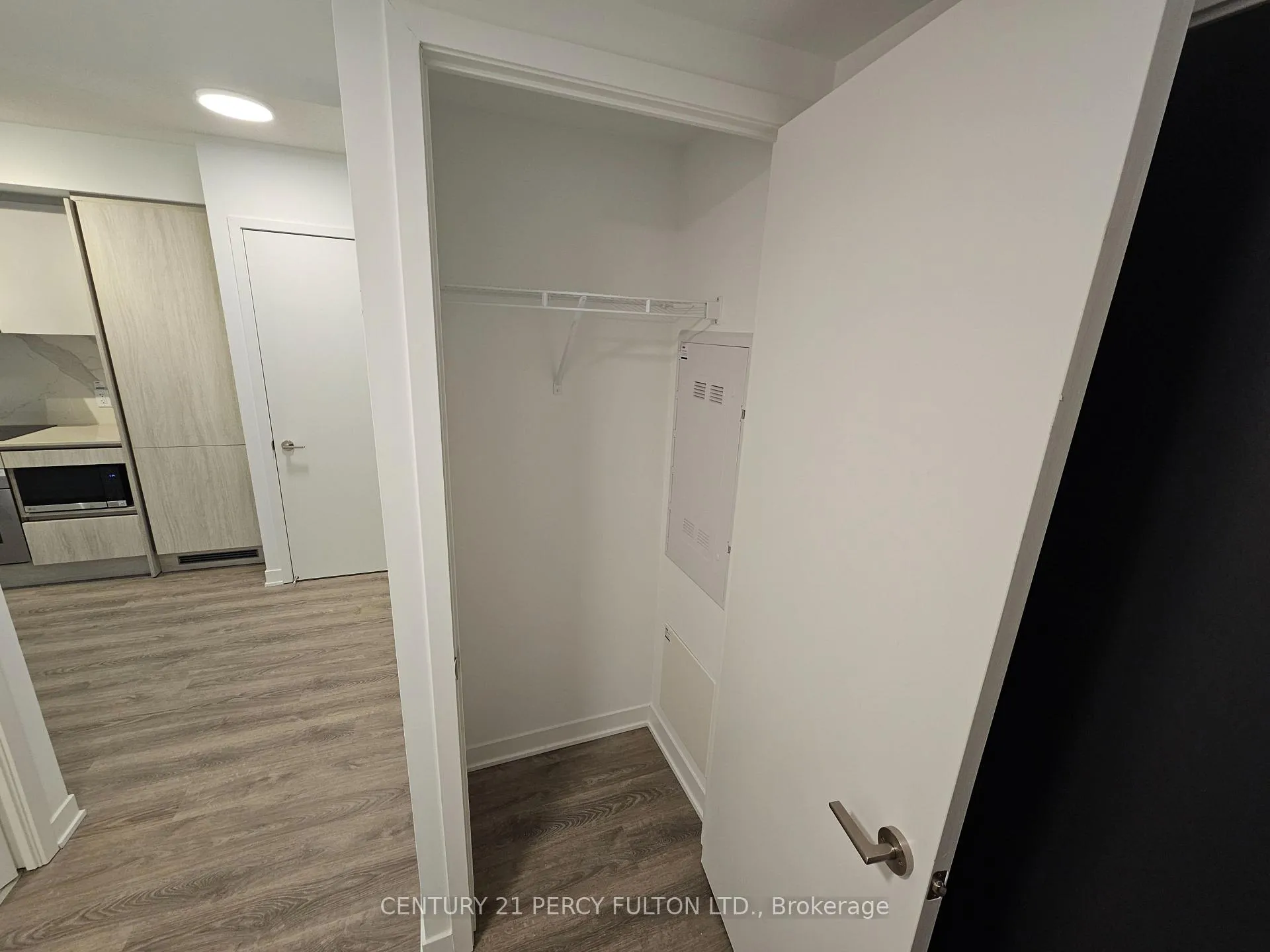 Photo 15 of Unit 906, 180 Front Street E, Toronto, Moss Park — HOMEH
