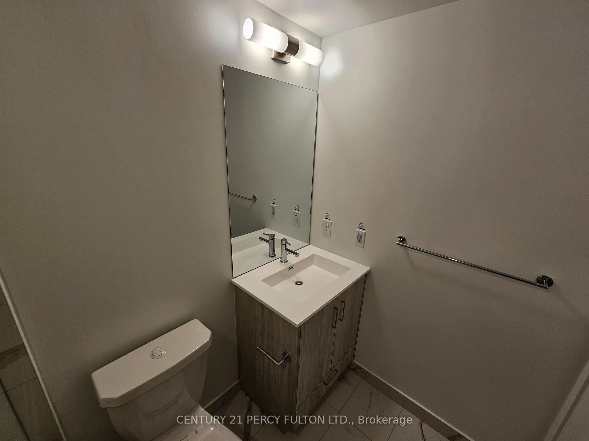 Photo 16 of Unit 906, 180 Front Street E, Toronto, Moss Park — HOMEH