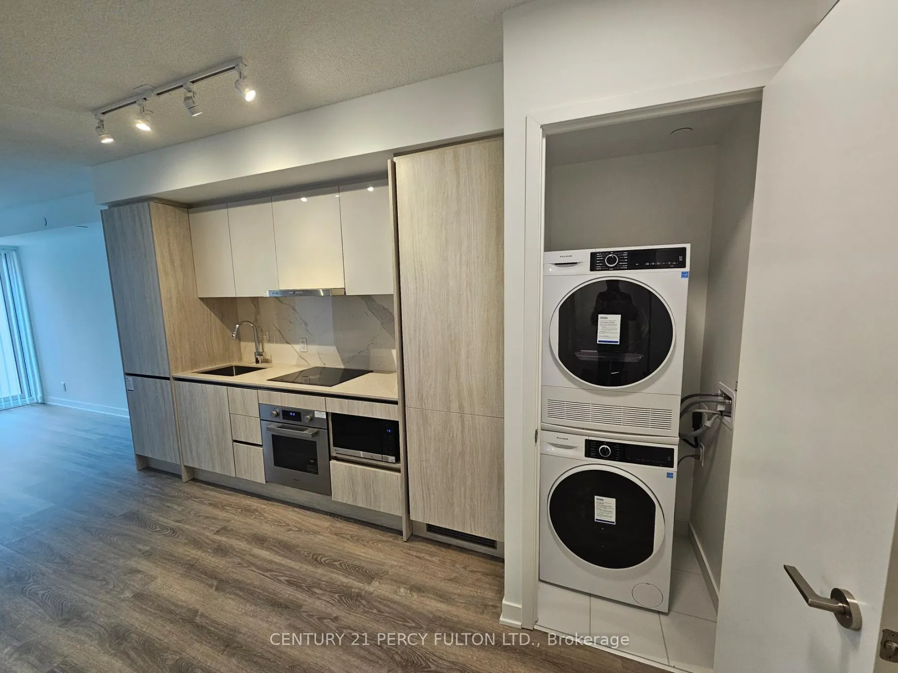 Photo 22 of Unit 906, 180 Front Street E, Toronto, Moss Park — HOMEH