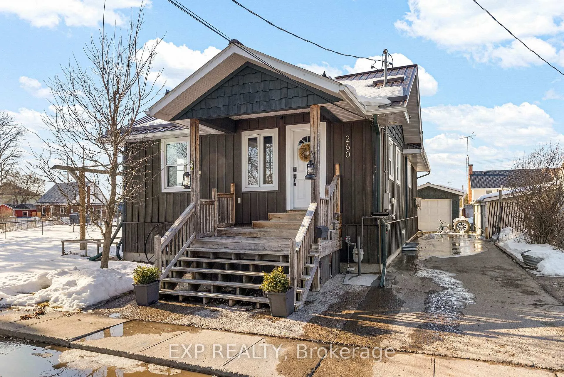 Photo 2 of 260 Tasse Avenue, Renfrew — HOMEH