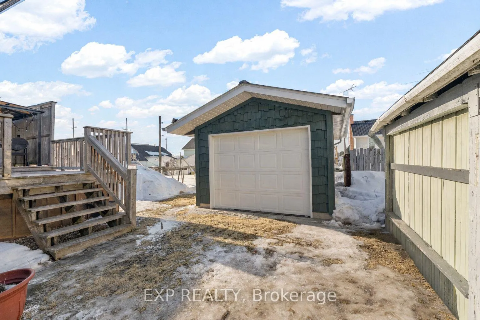 Photo 4 of 260 Tasse Avenue, Renfrew — HOMEH