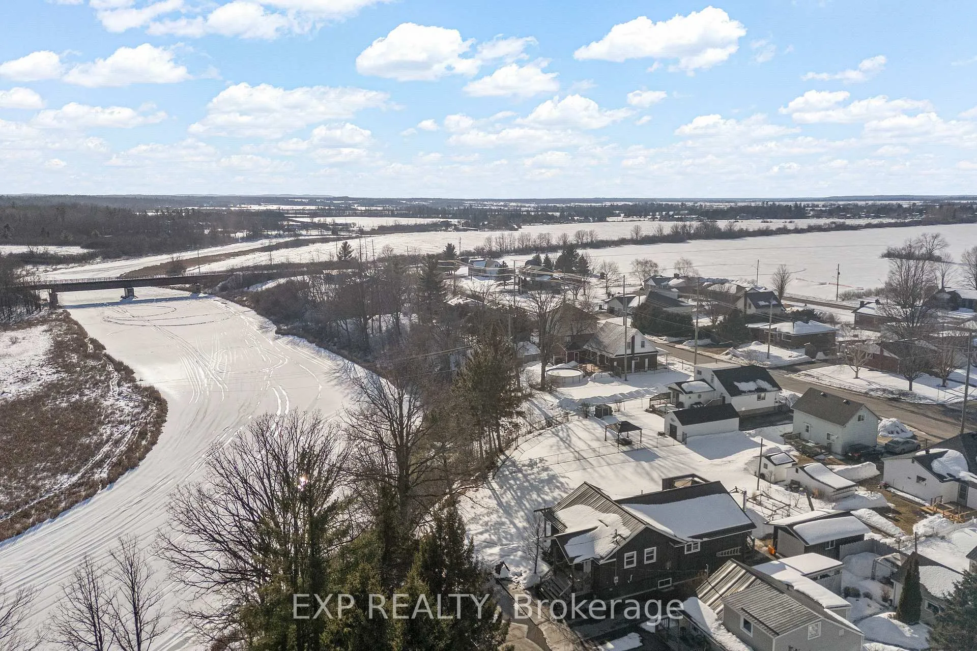 Photo 9 of 260 Tasse Avenue, Renfrew — HOMEH