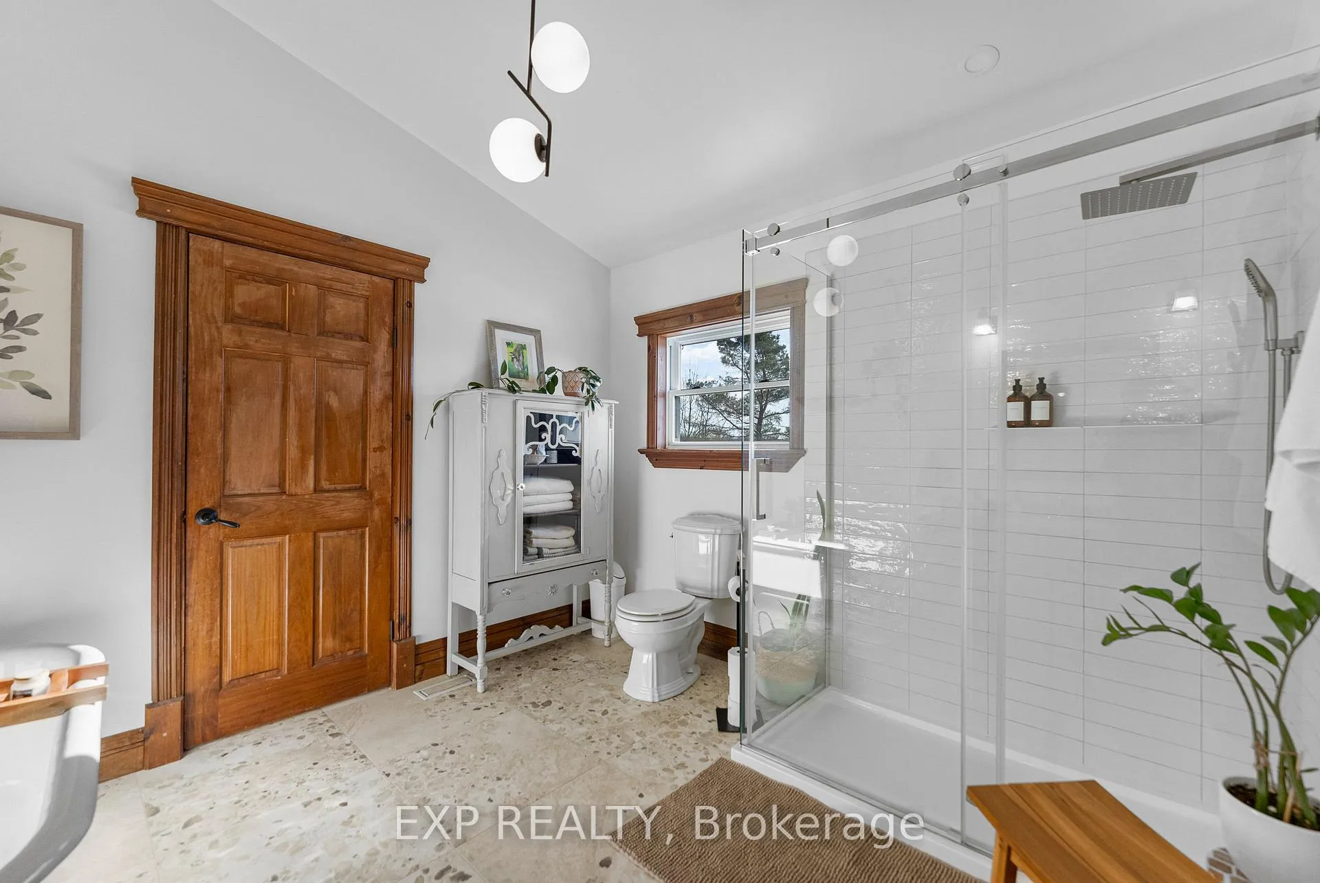 Photo 22 of 260 Tasse Avenue, Renfrew — HOMEH