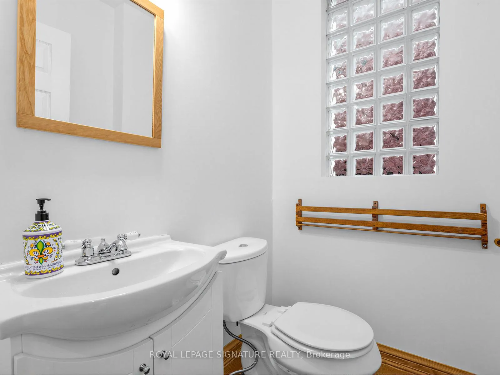 Photo 14 of 211 Arlington Avenue, Toronto, Humewood-Cedarvale — HOMEH