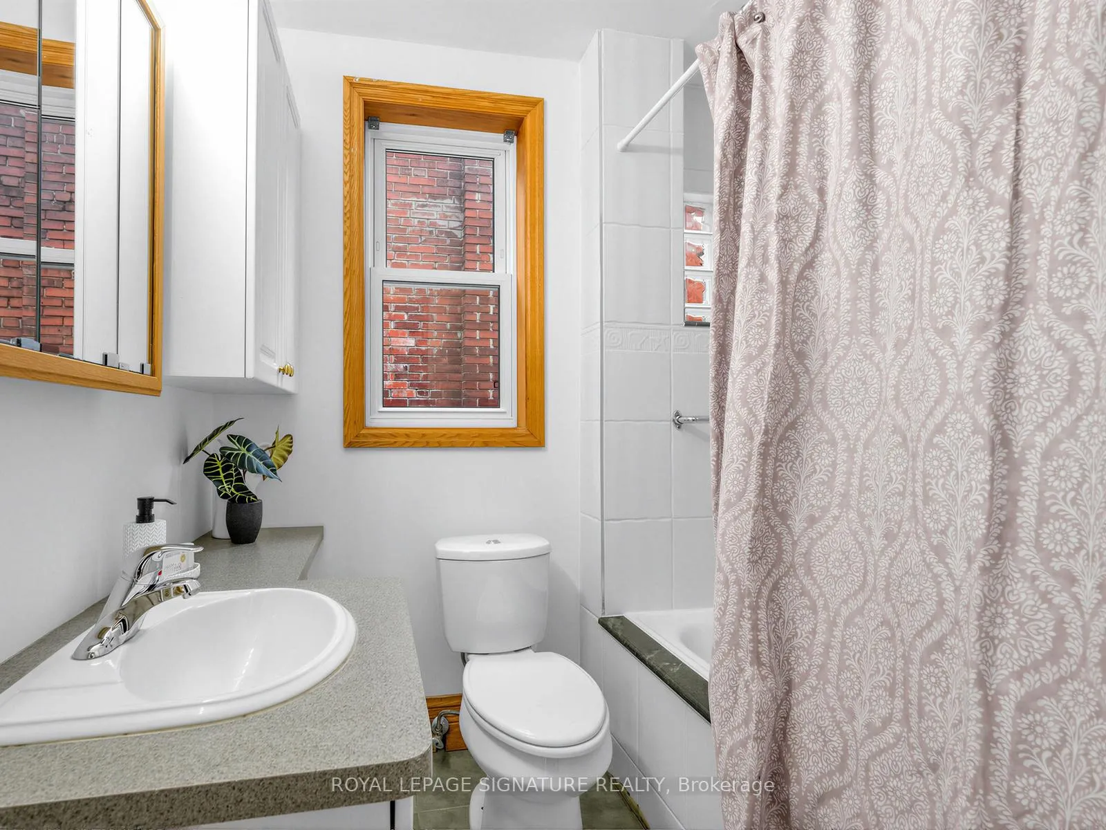 Photo 22 of 211 Arlington Avenue, Toronto, Humewood-Cedarvale — HOMEH
