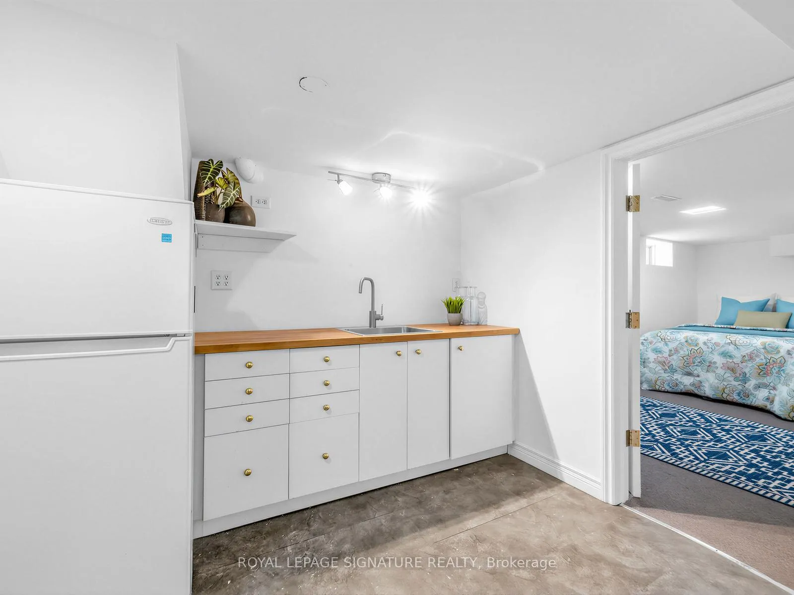 Photo 25 of 211 Arlington Avenue, Toronto, Humewood-Cedarvale — HOMEH