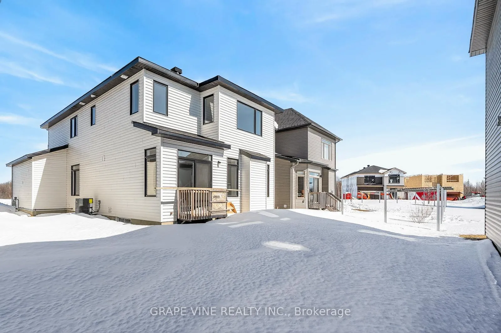 Photo 6 of 543 Tahoe Heights, Ottawa, Leitrim — HOMEH