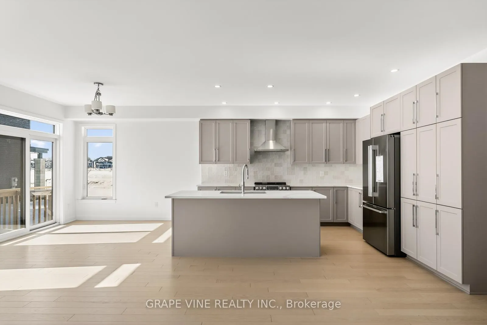 Photo 13 of 543 Tahoe Heights, Ottawa, Leitrim — HOMEH