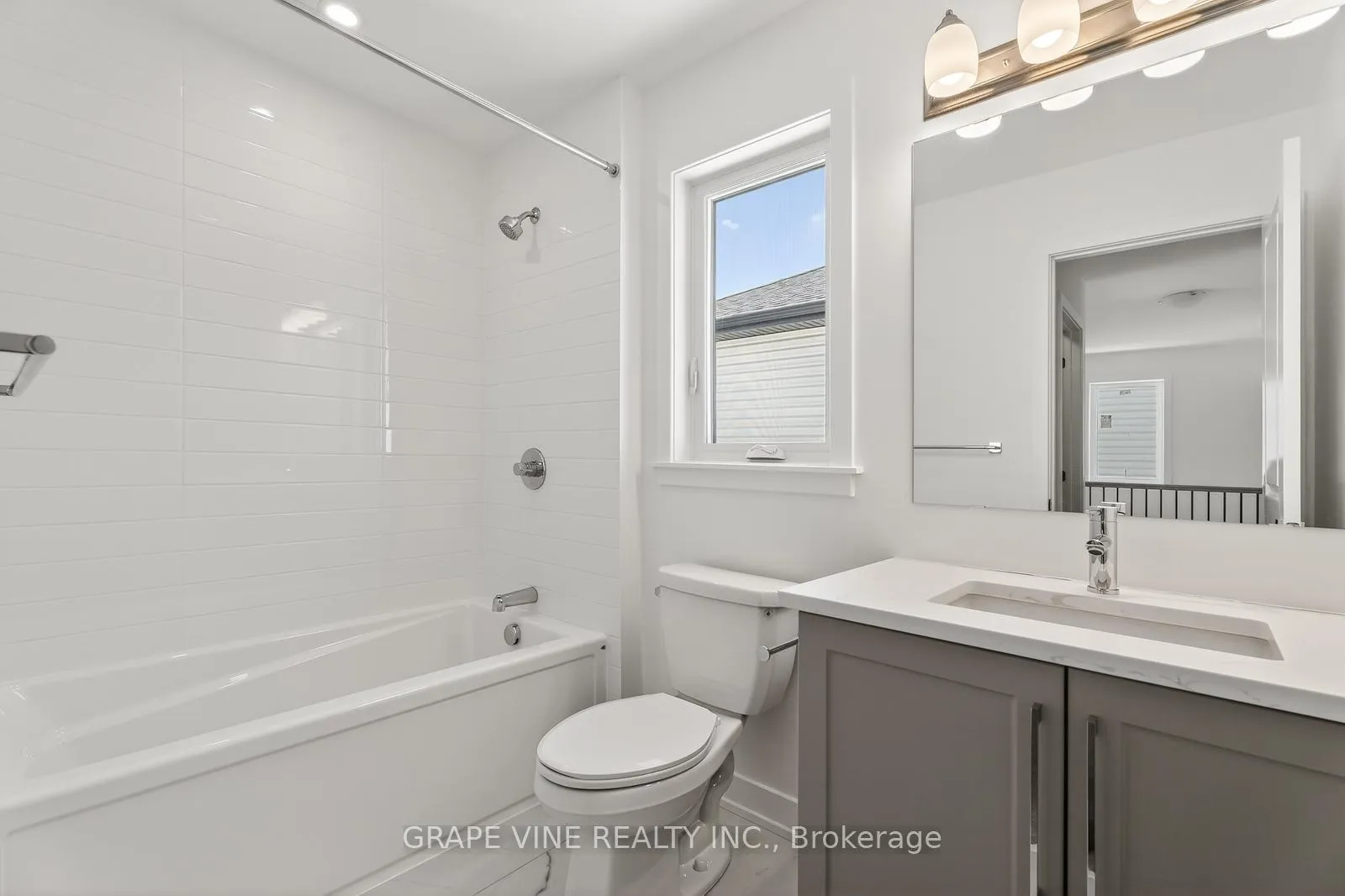 Photo 27 of 543 Tahoe Heights, Ottawa, Leitrim — HOMEH