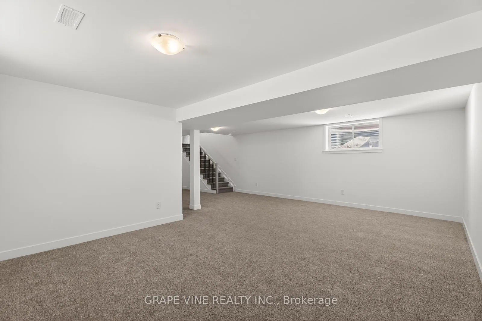 Photo 35 of 543 Tahoe Heights, Ottawa, Leitrim — HOMEH