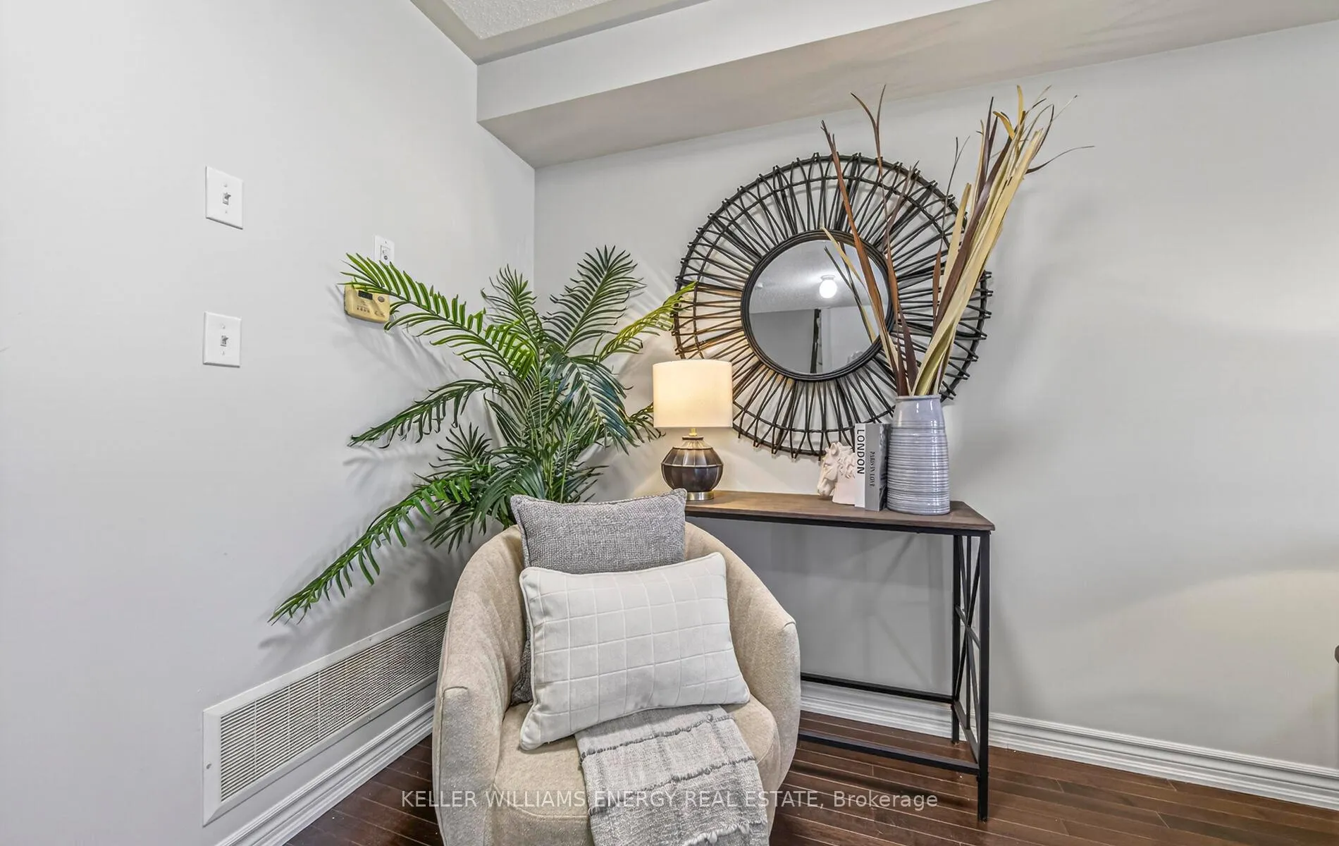 Photo 10 of Unit 5, 715 Grandview Street, Oshawa, Pinecrest — HOMEH