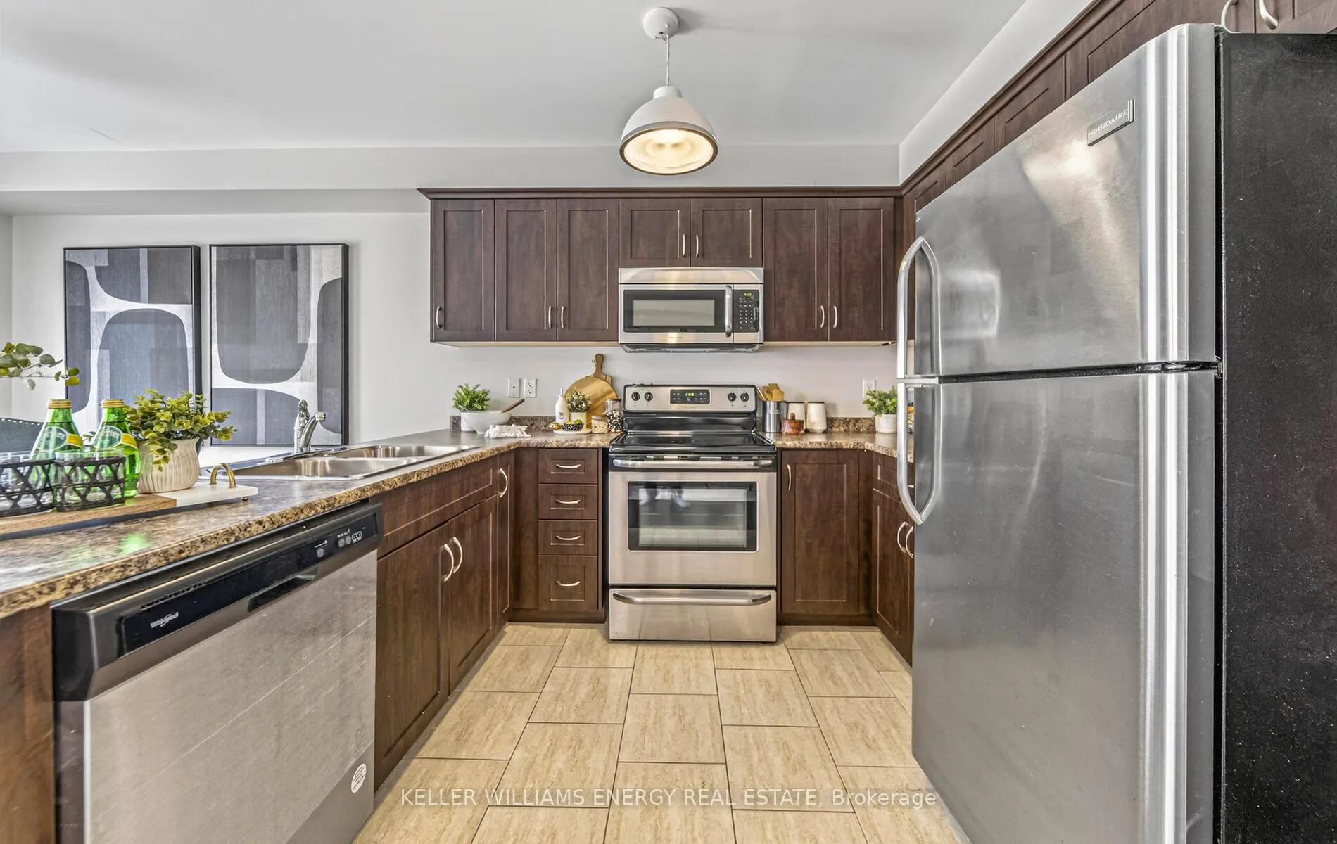 Photo 16 of Unit 5, 715 Grandview Street, Oshawa, Pinecrest — HOMEH